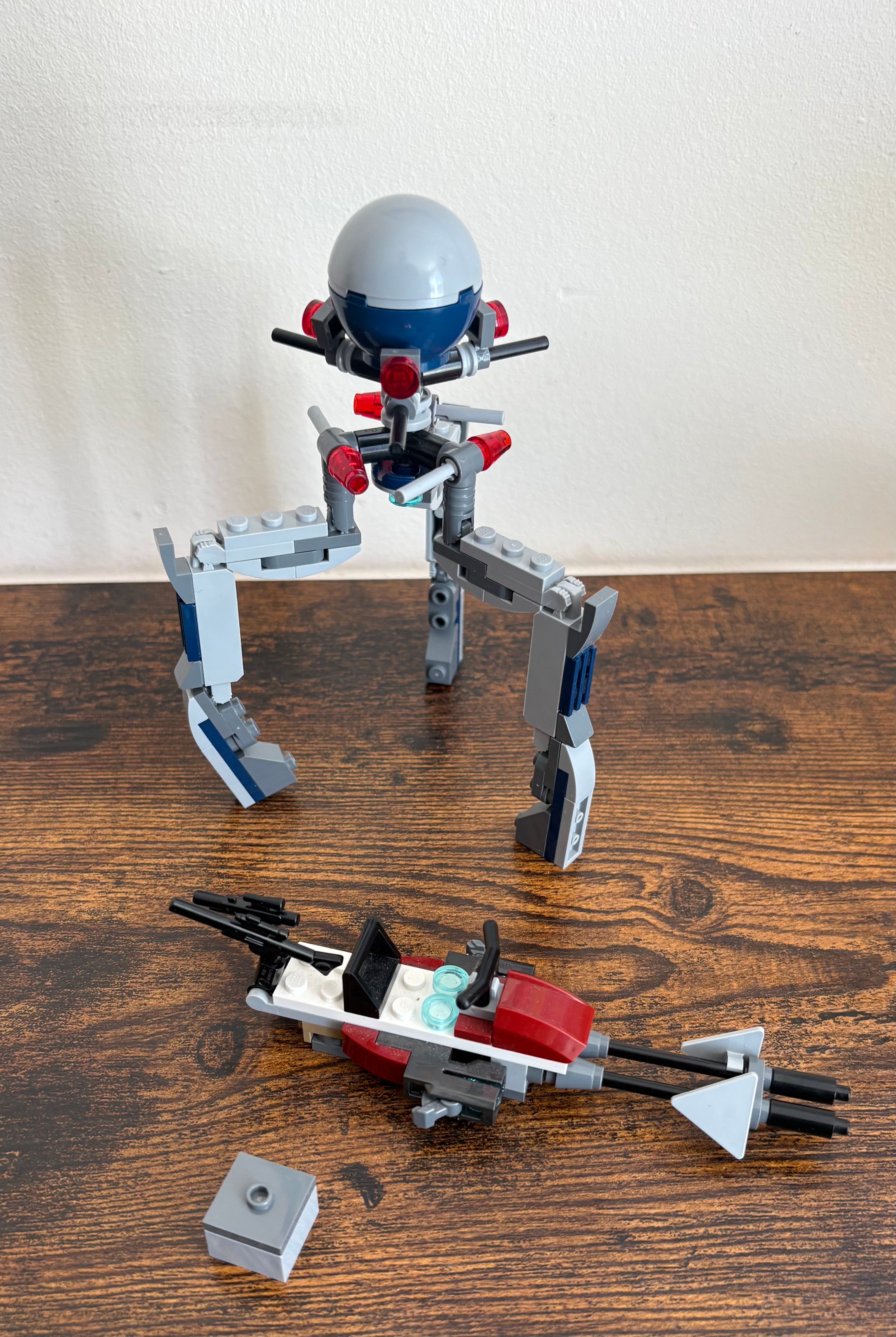 LEGO Star Wars 75372 Clone Trooper & Battle Droid Battle – Build Only