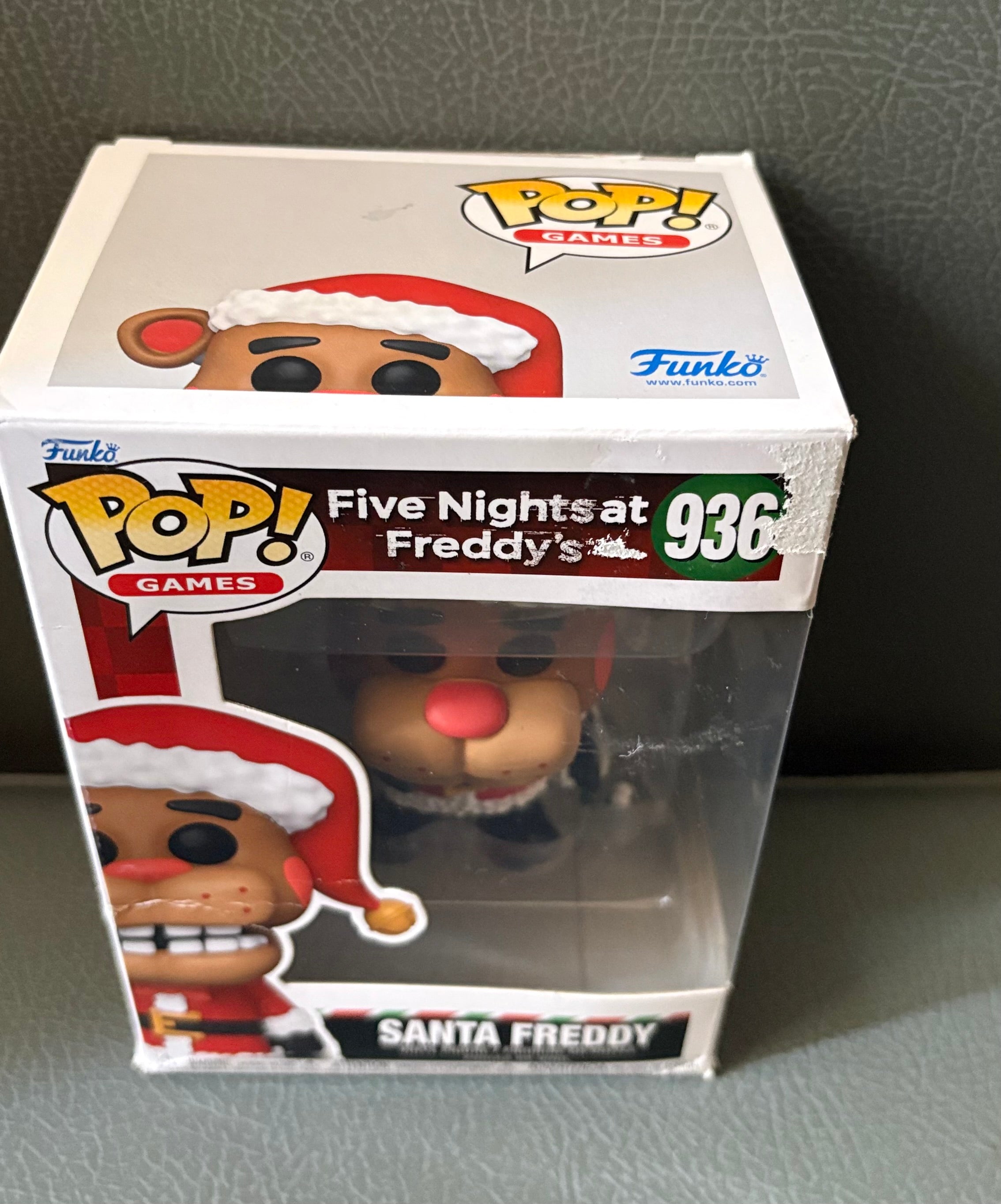 Funko Pop #936 Santa Freddy