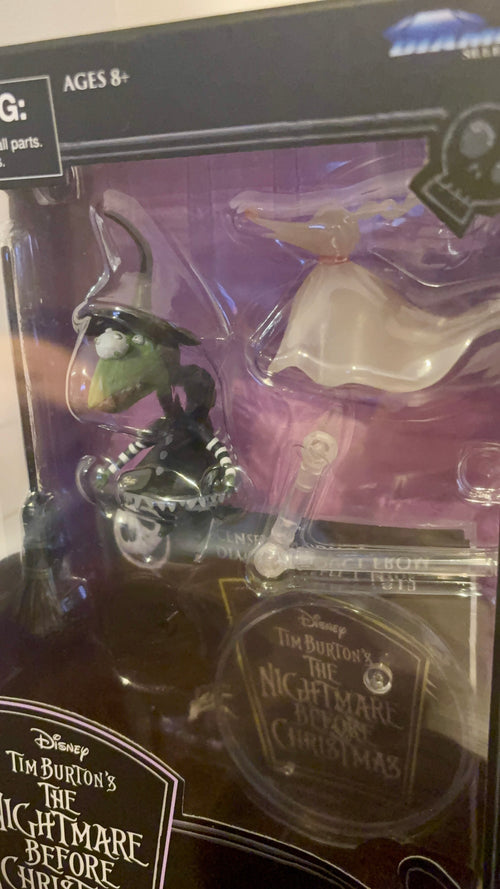 Collectables - Nightmare Before Christmas Zeldaborn & Zero Action Figure Disney Diamond Select