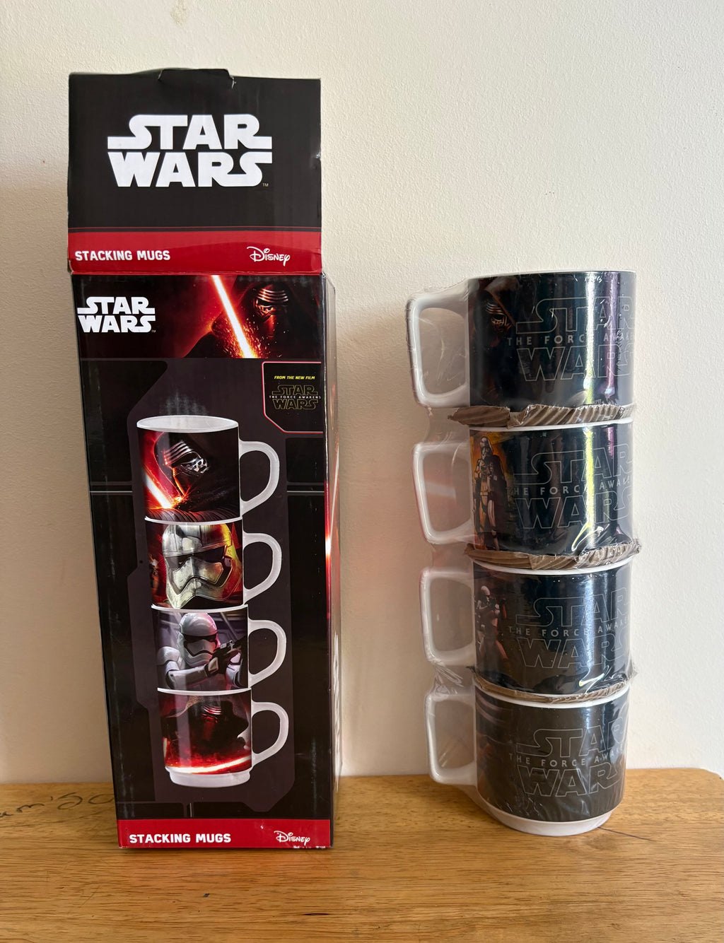 Star Wars set of 4 brand new stackable sealed mugs