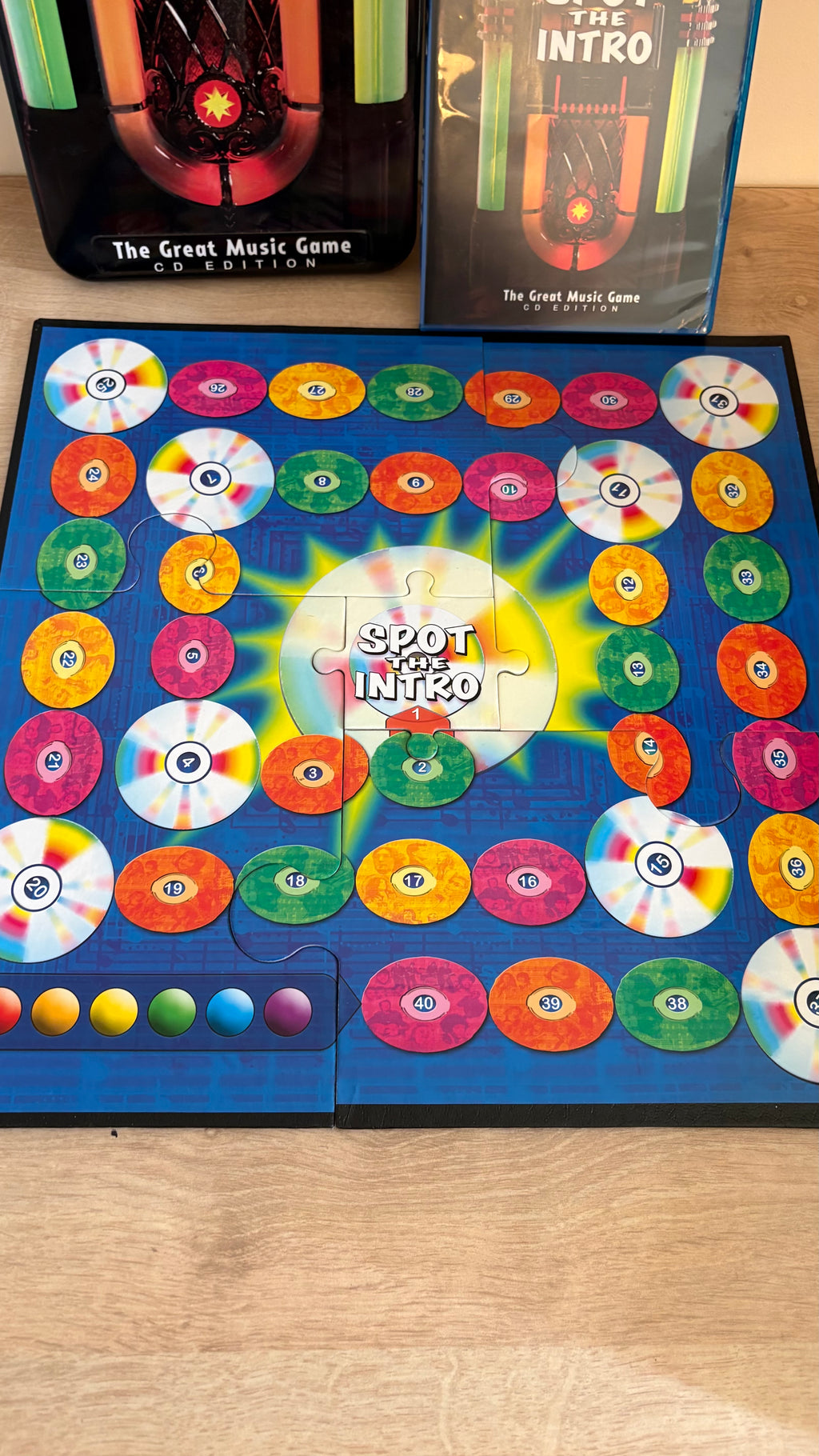 Spot the Intro — Game in Retro Tin