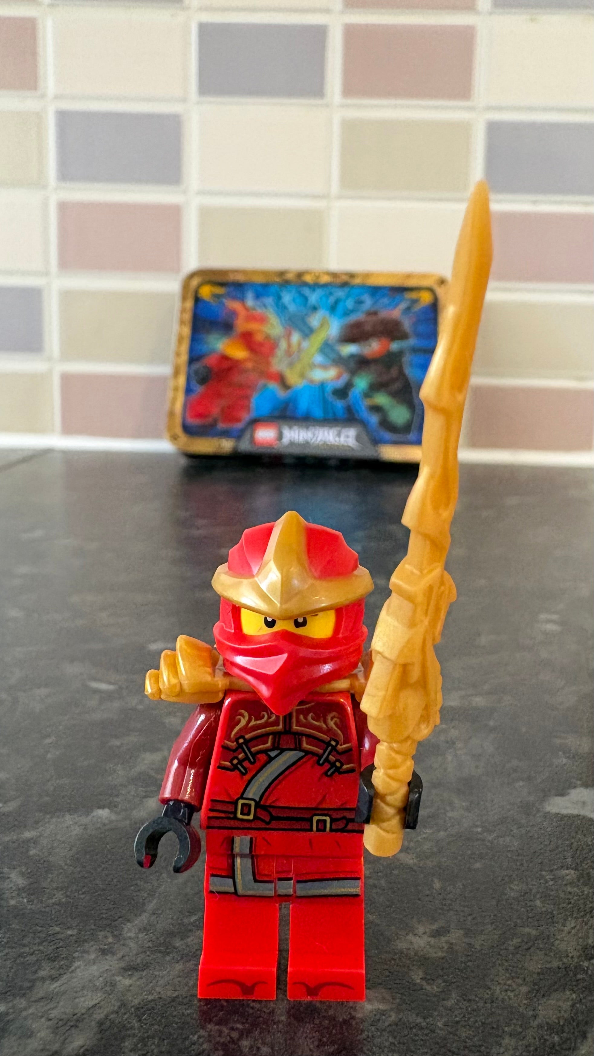 Mini figures - Ninjago Limited Edition Hologram Tin With Two Figures - Brand New L0002213,