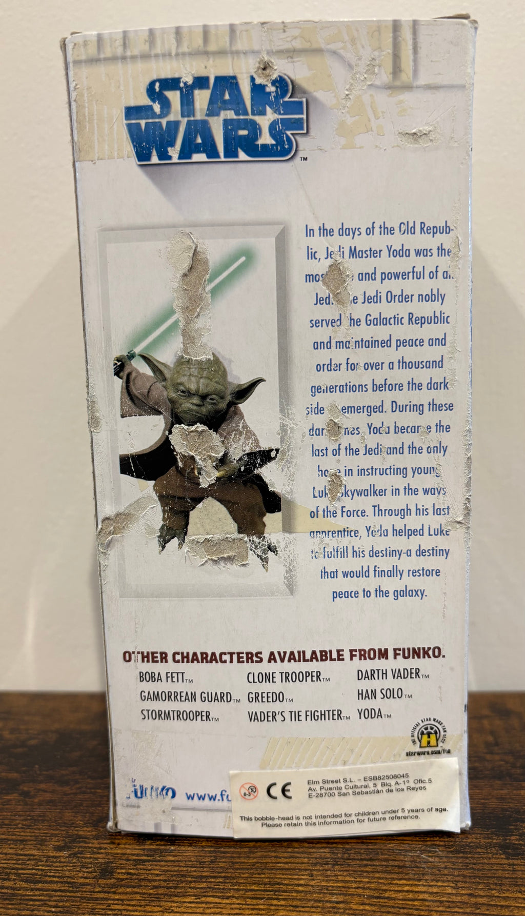Star Wars Yoda - WACKY WOBBLERS BOBBLE-HEAD   Official Funko 2008