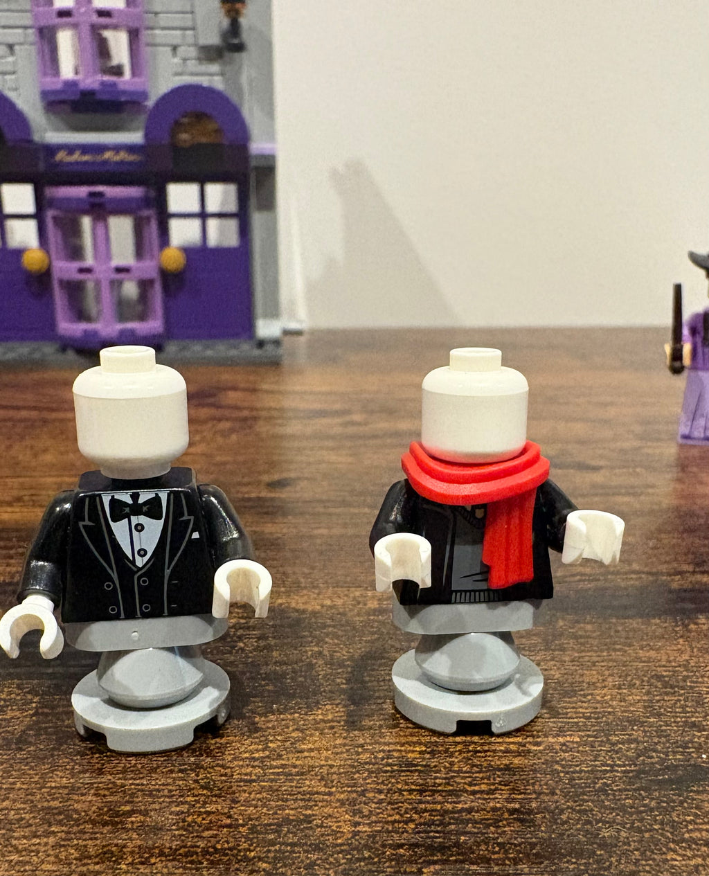 Lego - 76439 Madam Malkin's Robes Shop