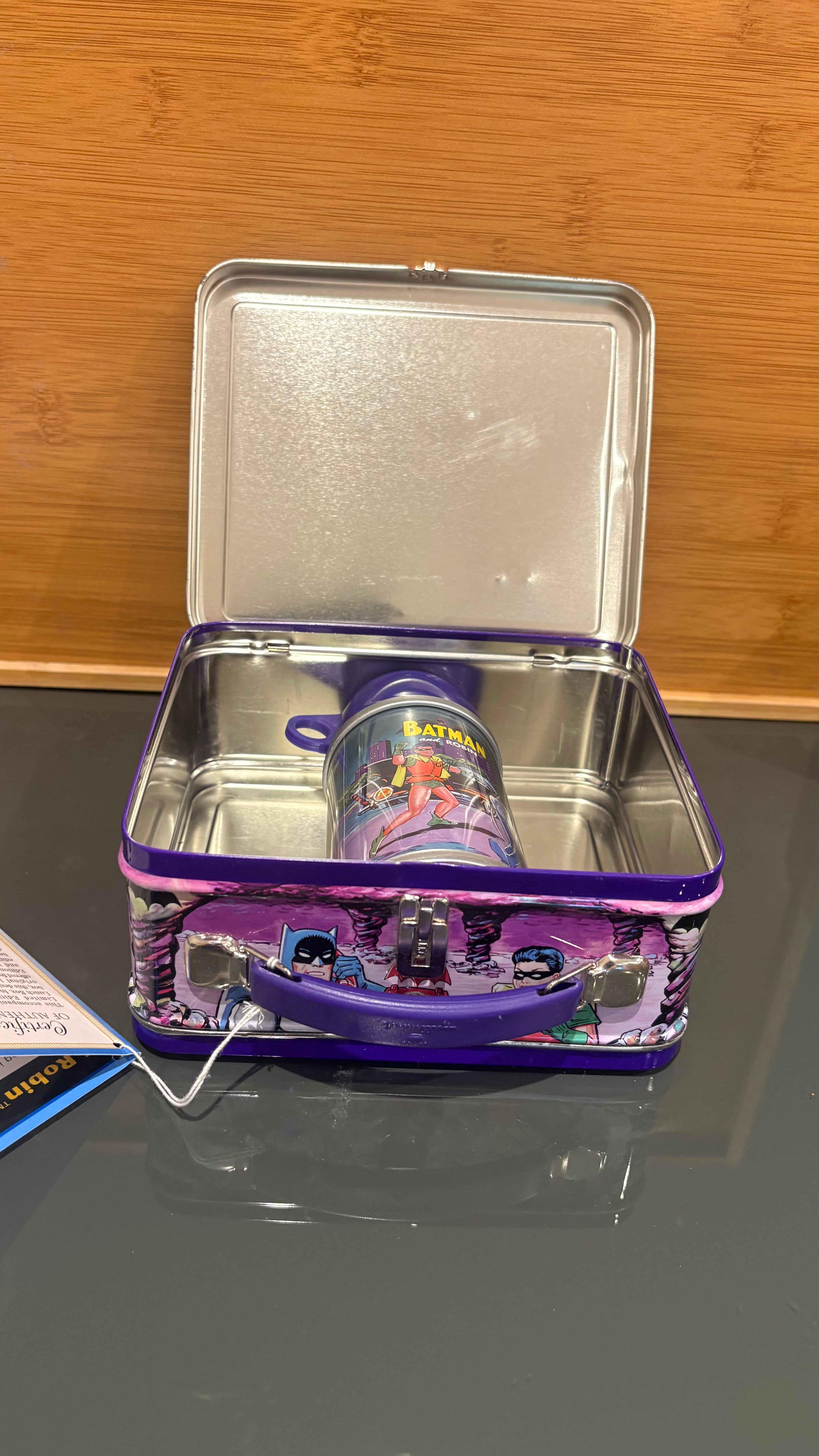 Batman & Robin DC Comics Metal Lunch Tin – Hasbro Hallmark Vintage Collectible..