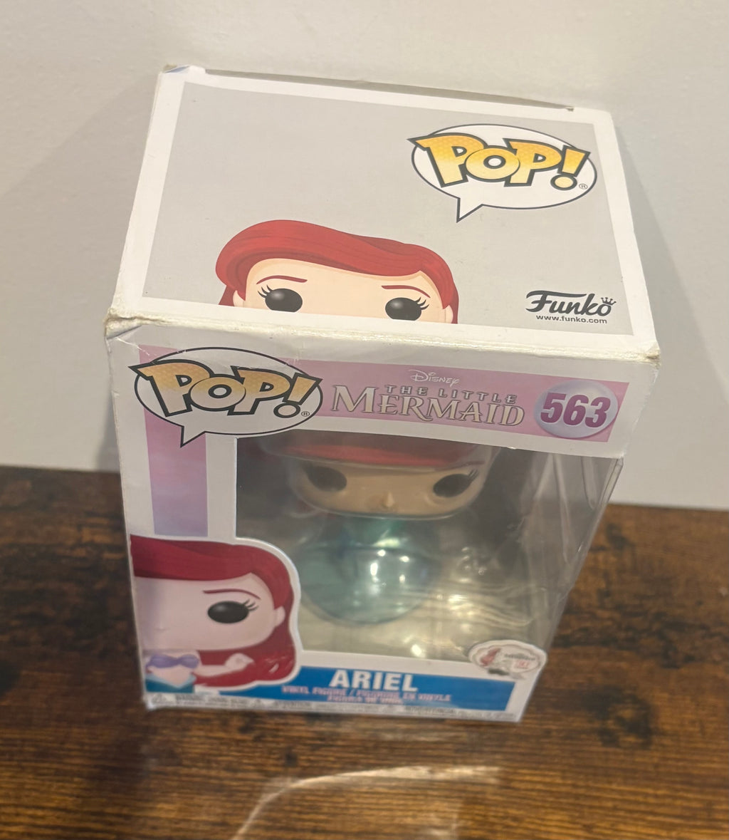 Funko Pop! Vinyl: Disney's The Little Mermaid Ariel Figure #563 Damage to the box