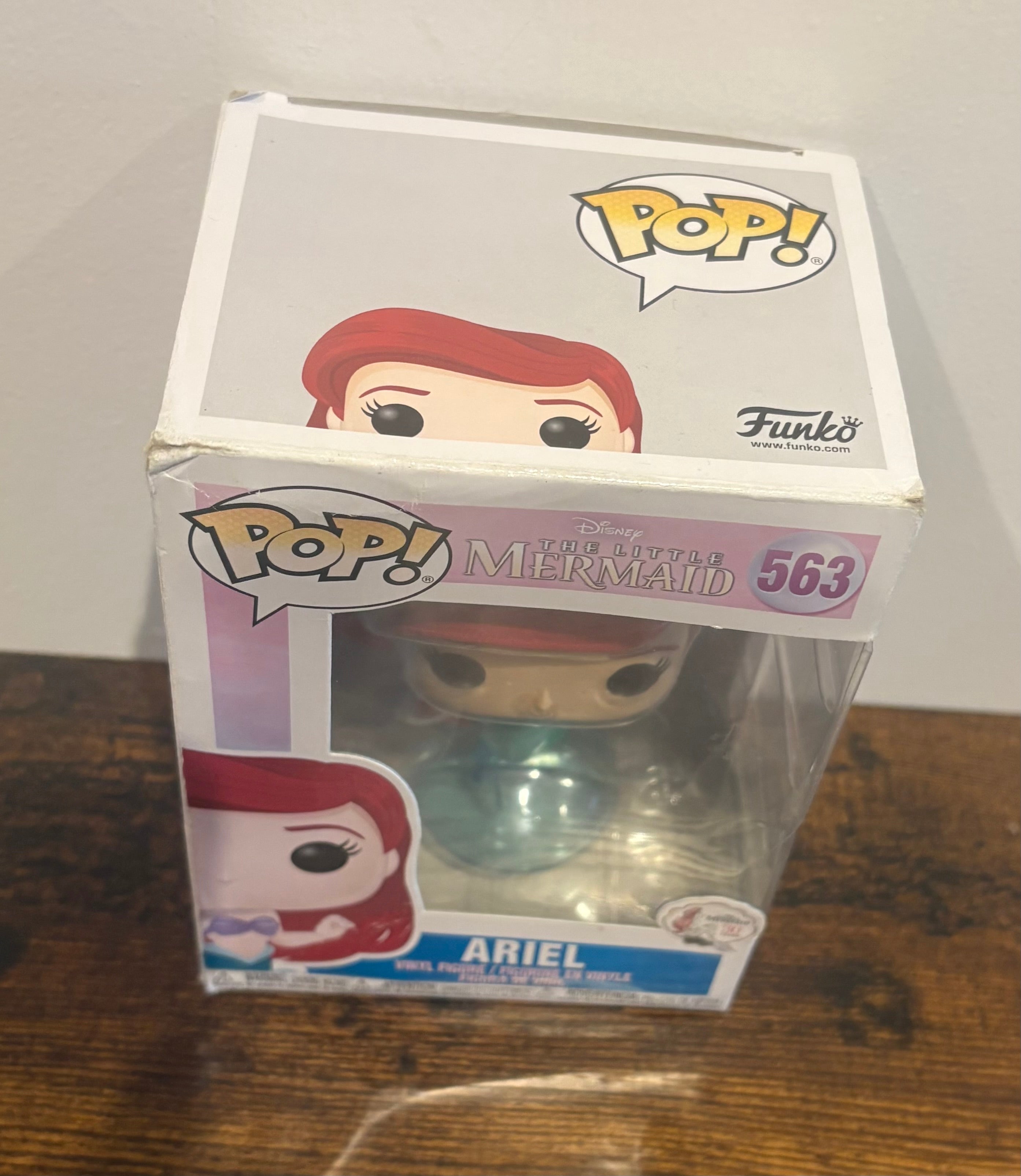 Funko Pop! Vinyl: Disney's The Little Mermaid Ariel Figure #563 Damage to the box