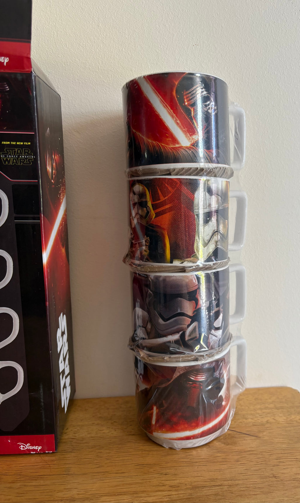 Star Wars set of 4 brand new stackable sealed mugs