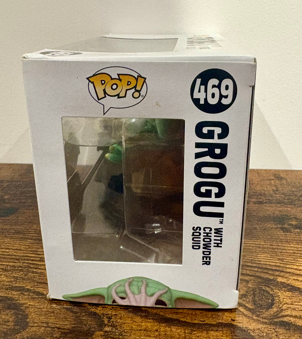 Funko Pop! Star Wars: The Mandalorian #469 Grogu With Chowder Squid Special Ed.