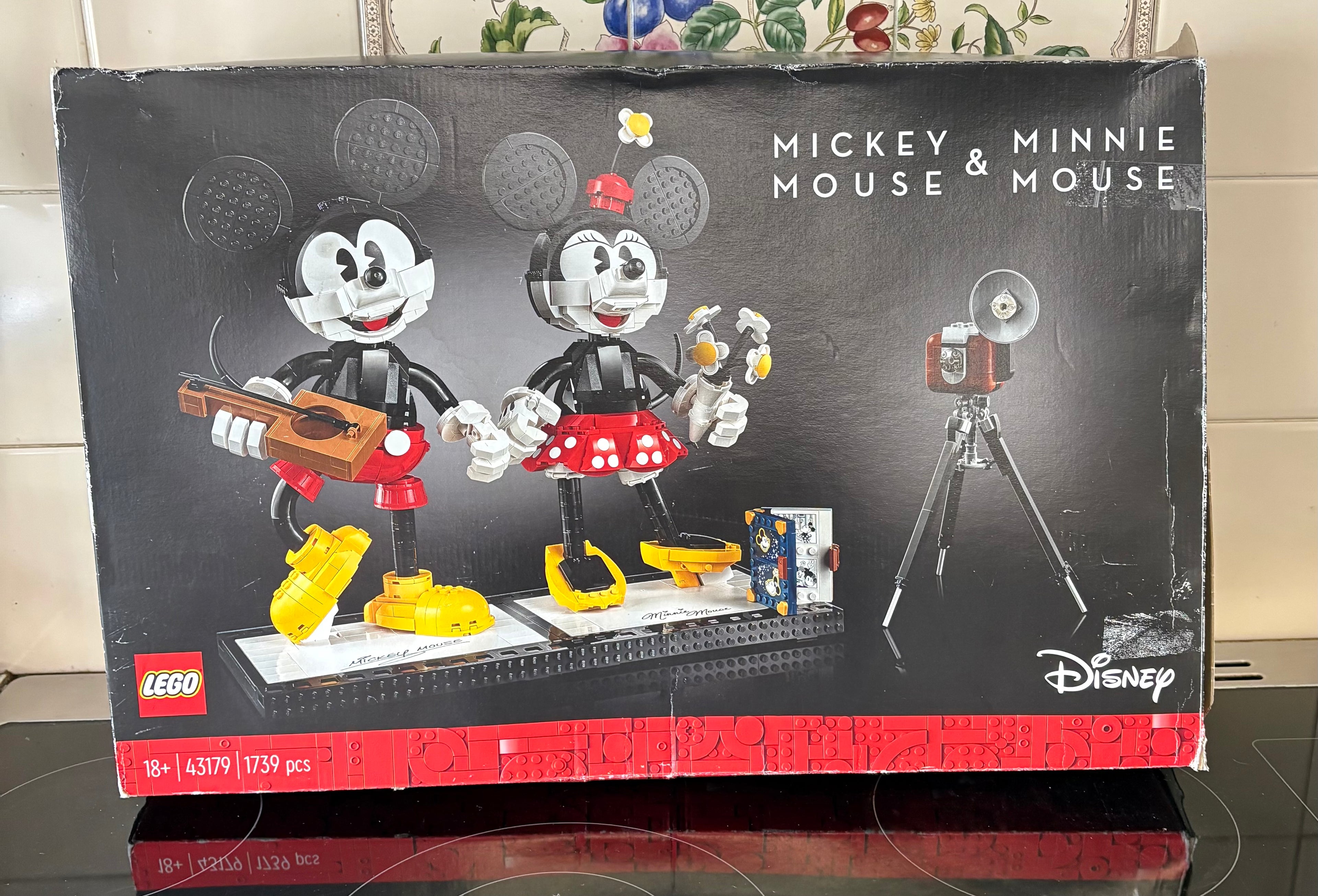 Lego Disney Mickey Mouse & Minnie Mouse 43179 Retired Set  100% Complete