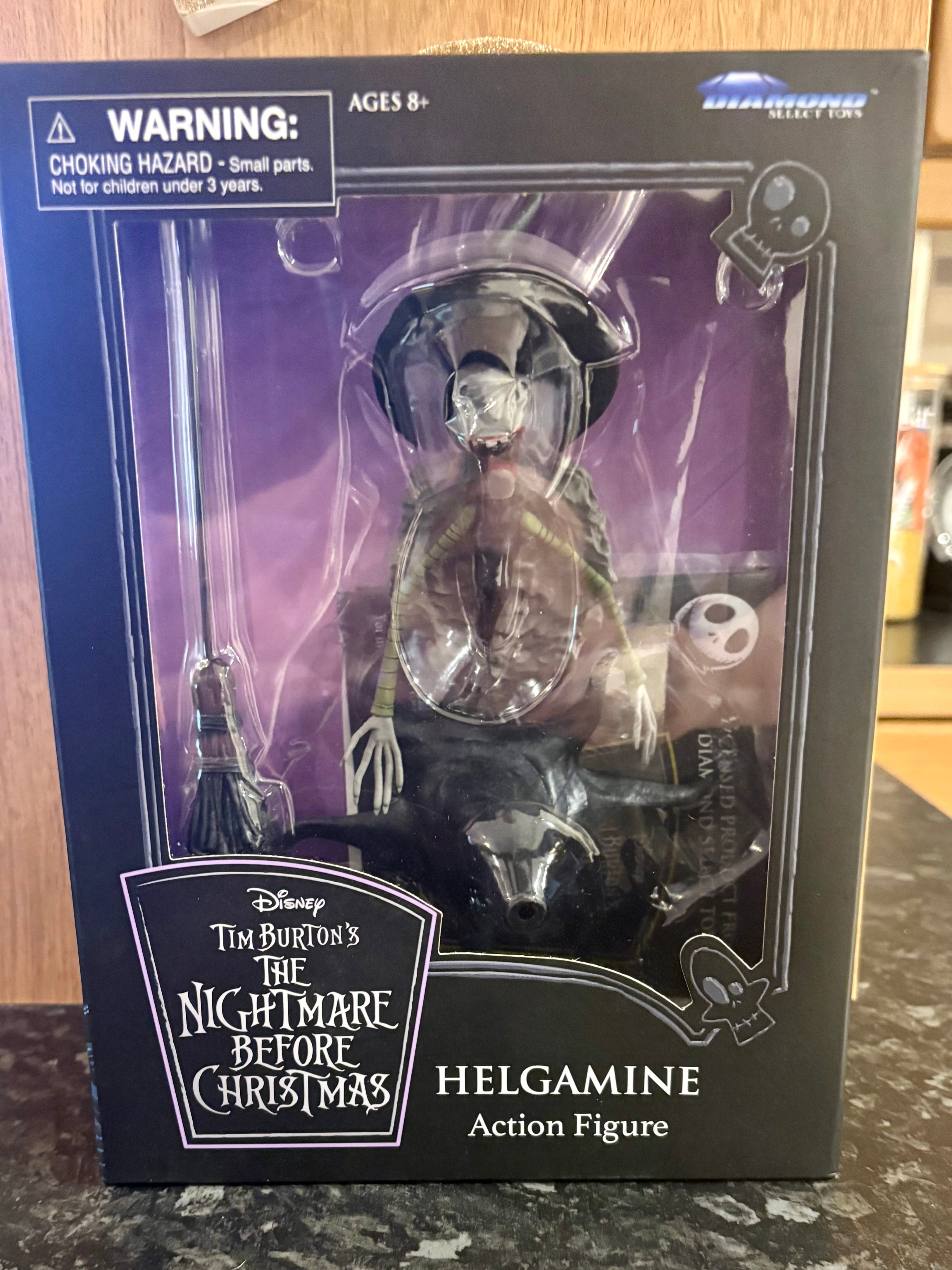 Collectables - The Nightmare Before Christmas Helgamine the Witch action figure diamond toys