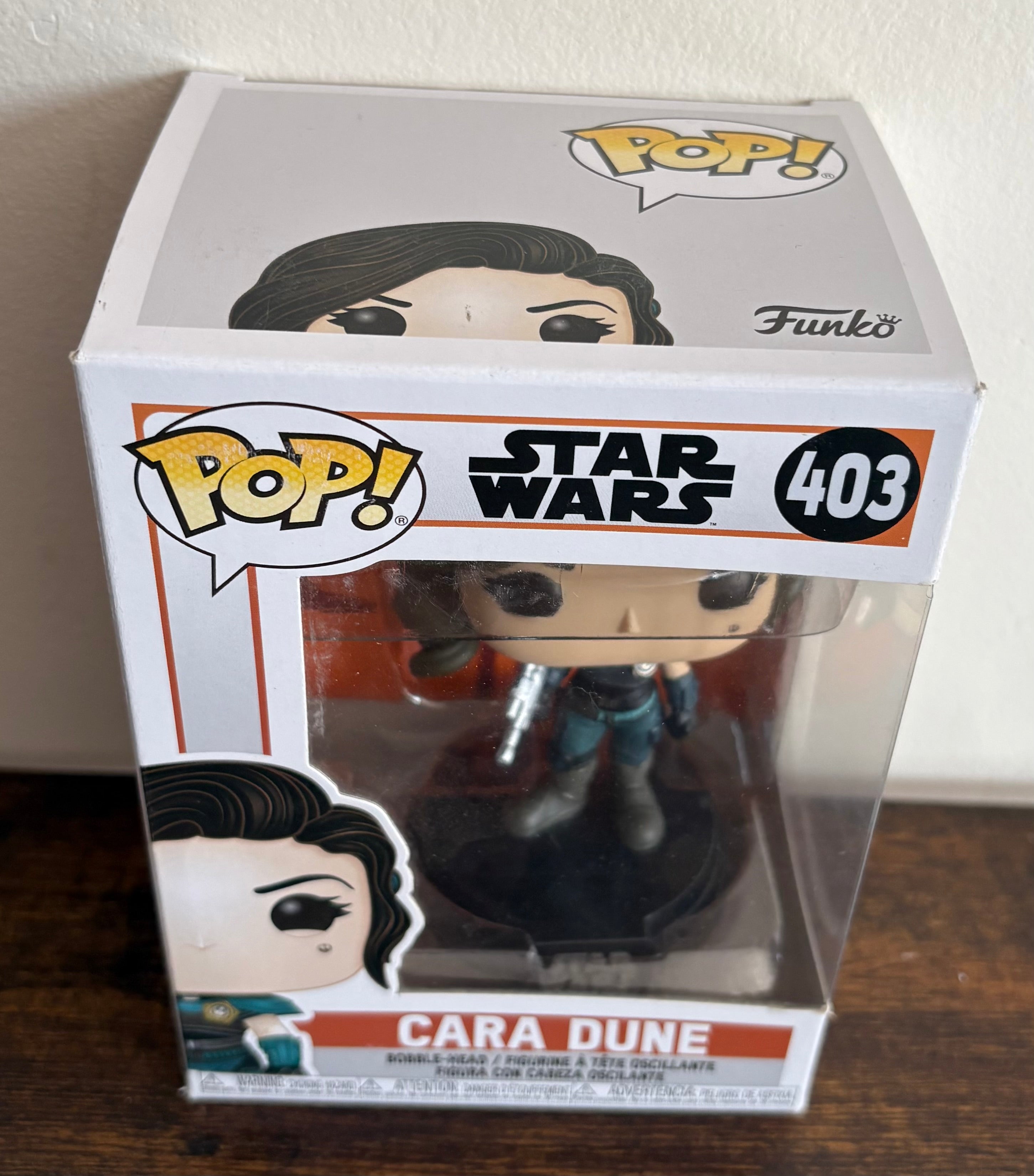 Funko Pop #403 Cara Dune - Star Wars.