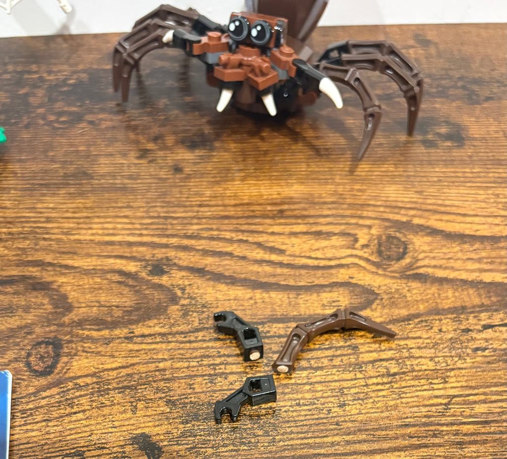 Lego - 75950 Aragogs Lair.