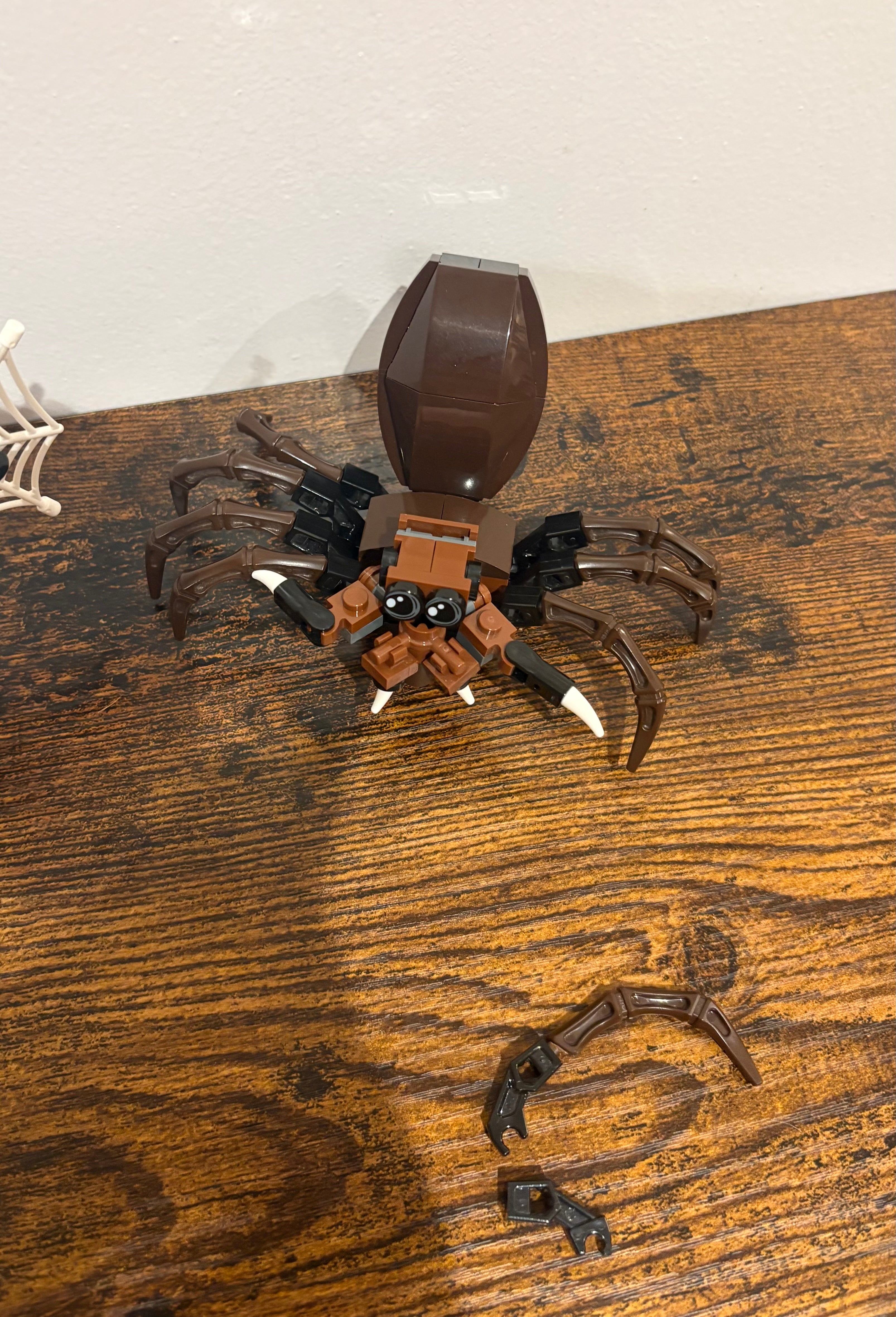 Lego - 75950 Aragogs Lair.