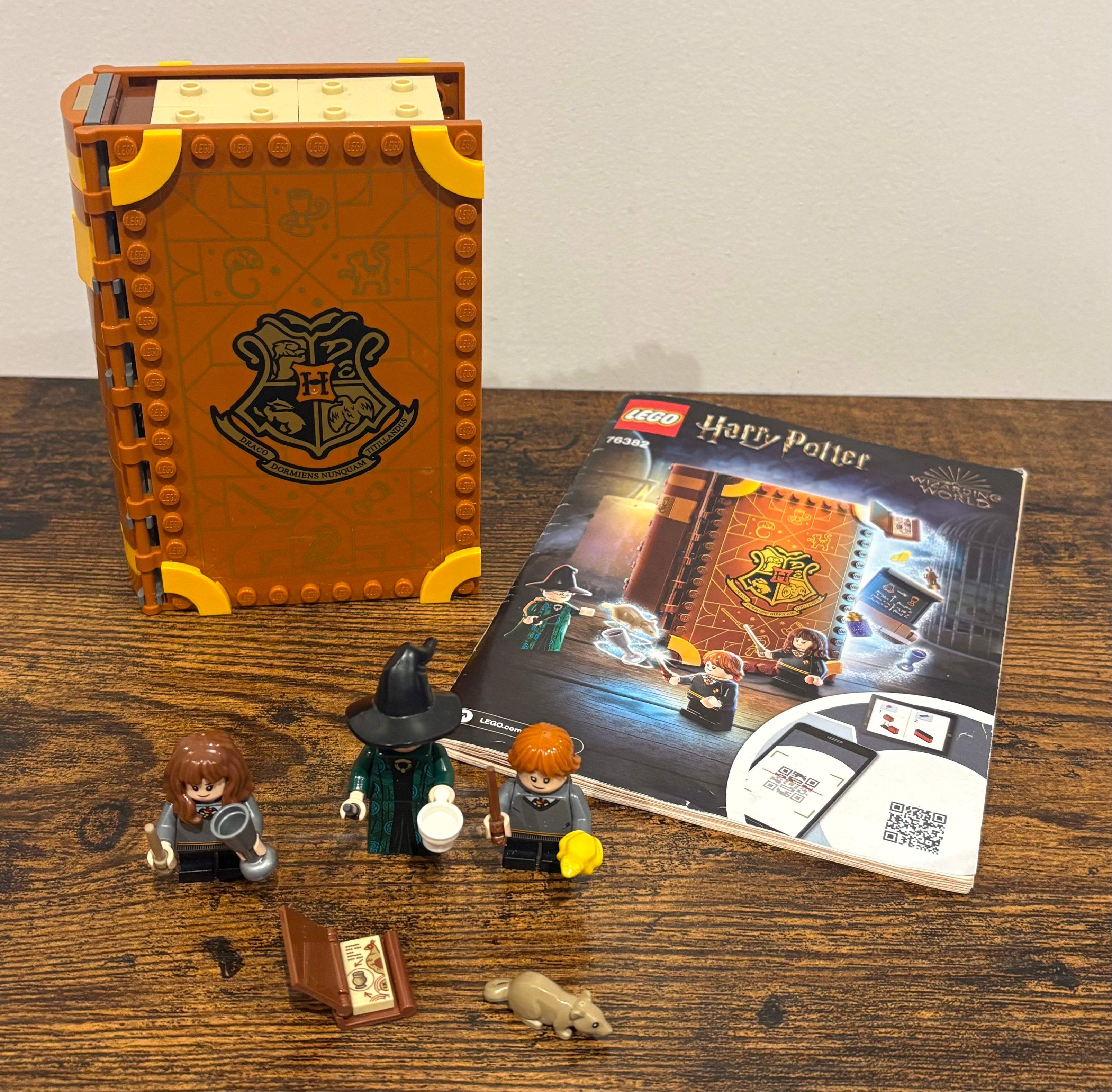LEGO - 76382 Hogwarts: Transfiguration Class