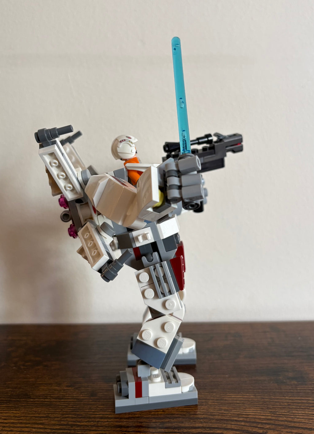 LEGO Star Wars Luke Skywalker X-Wing Mech 75390