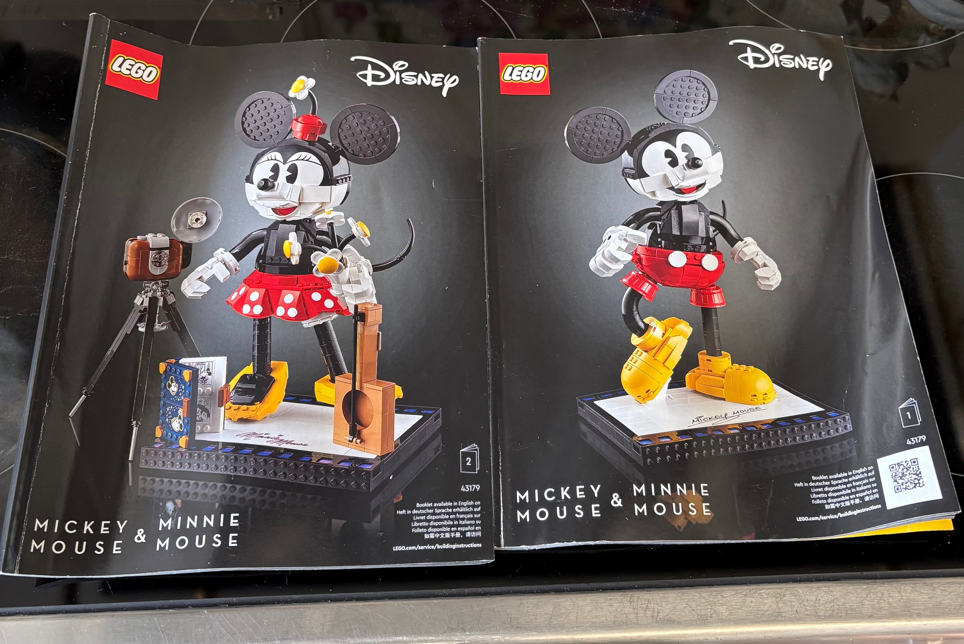 Lego Disney Mickey Mouse & Minnie Mouse 43179 Retired Set  100% Complete