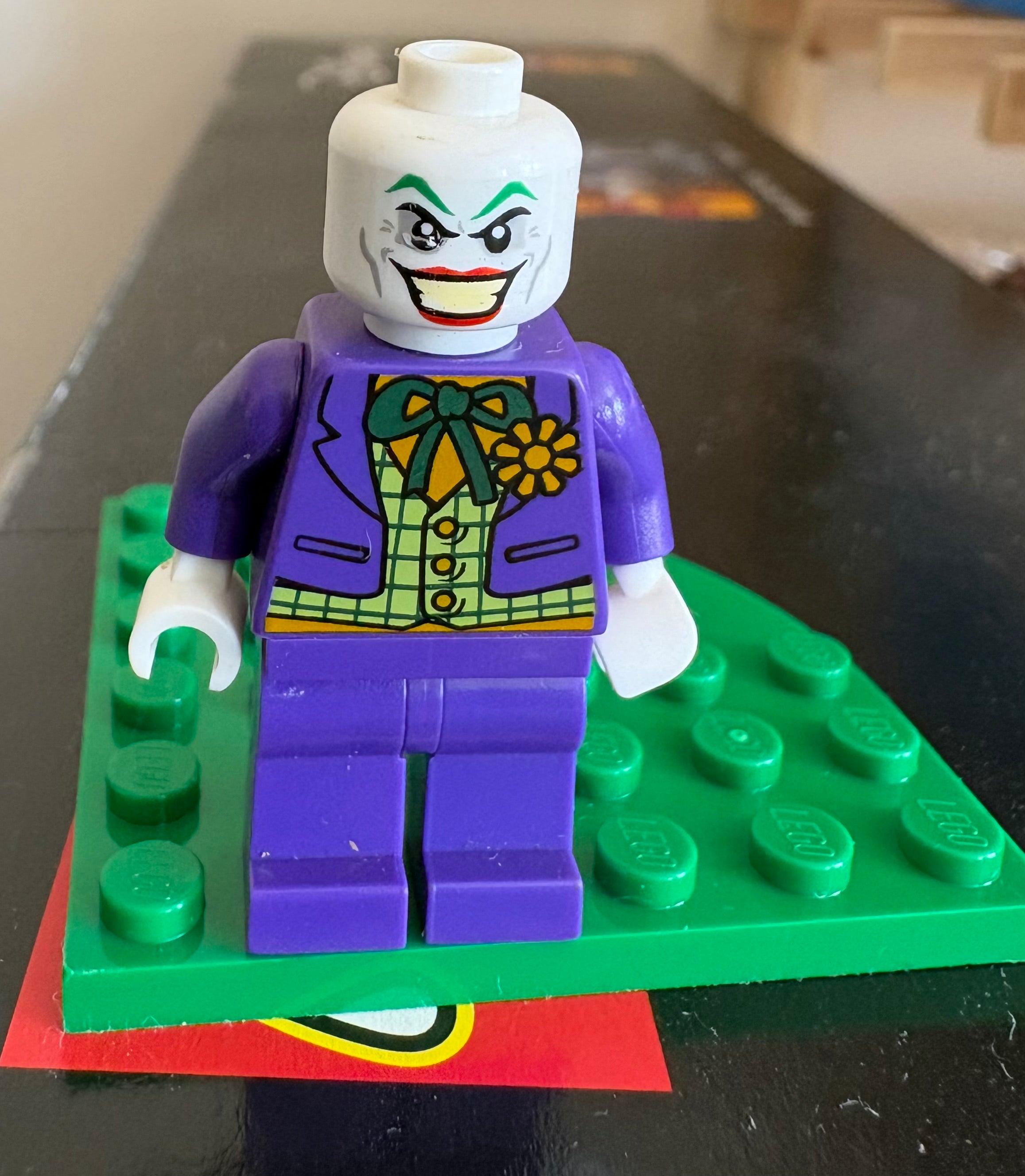 Mini Figure - Super Heroes The Joker Minifigure sh0005 from Sets 10672 6857 6863
