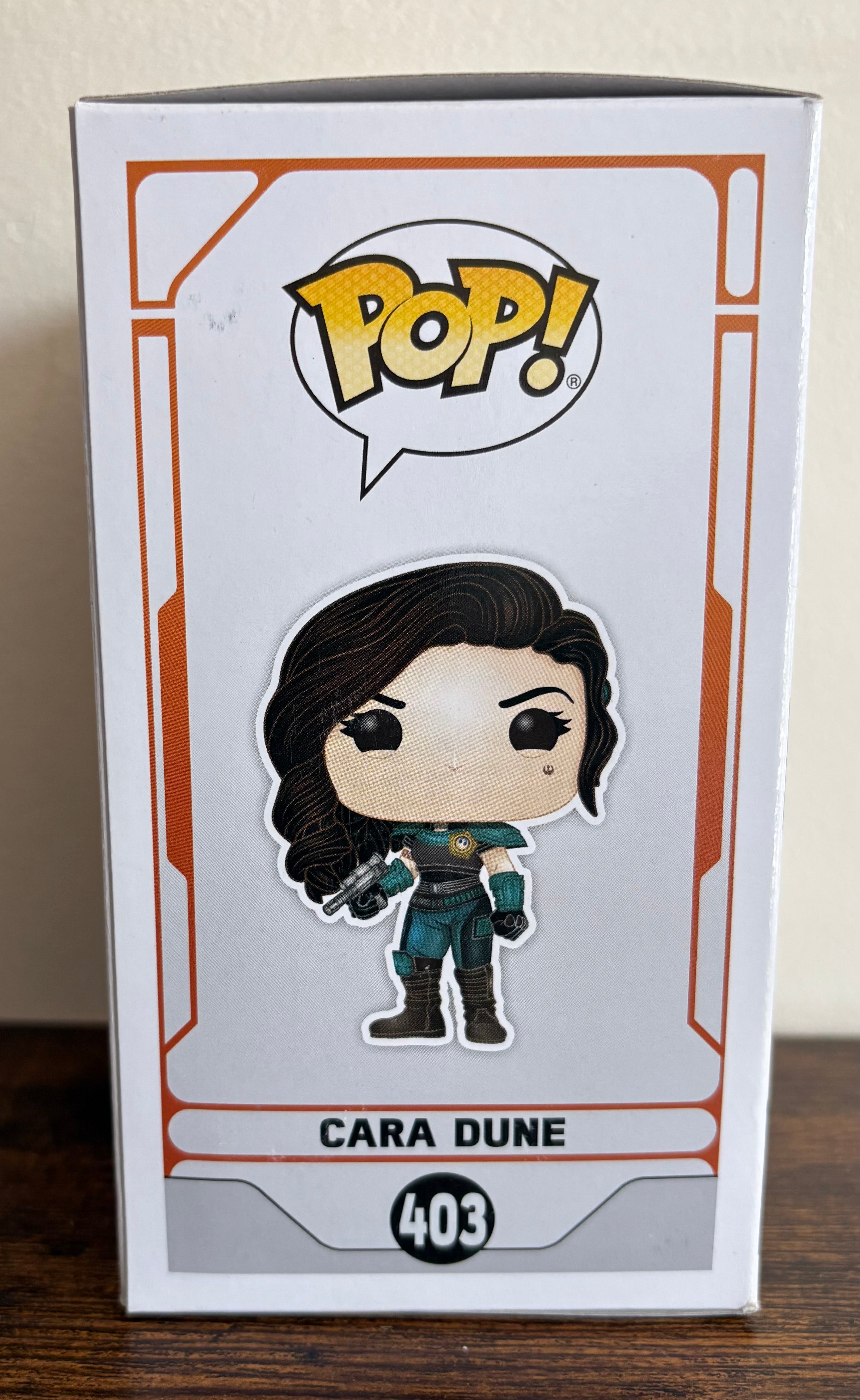Funko Pop #403 Cara Dune - Star Wars.