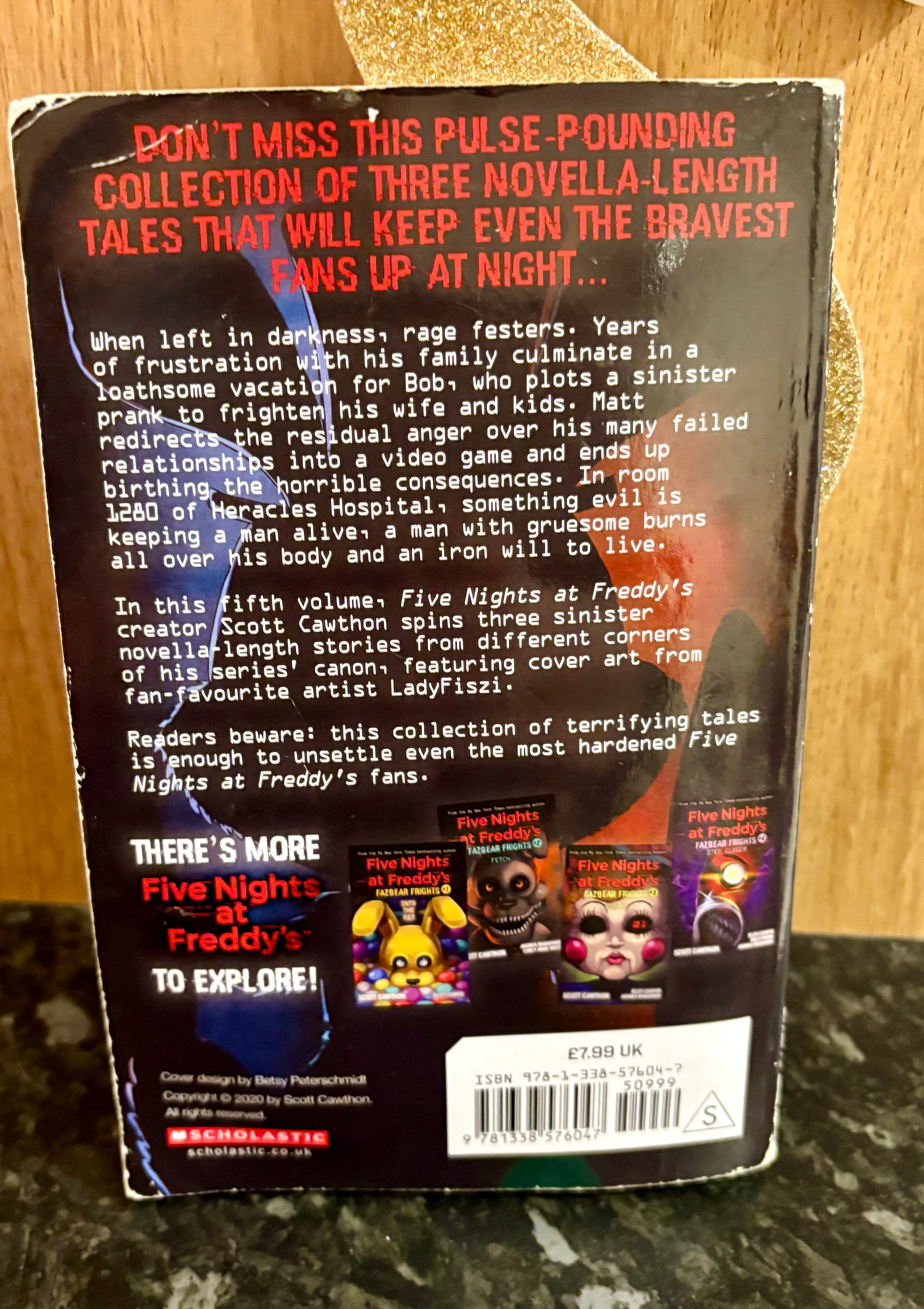 Collectables - Five Nights at Freddy's x4 Books