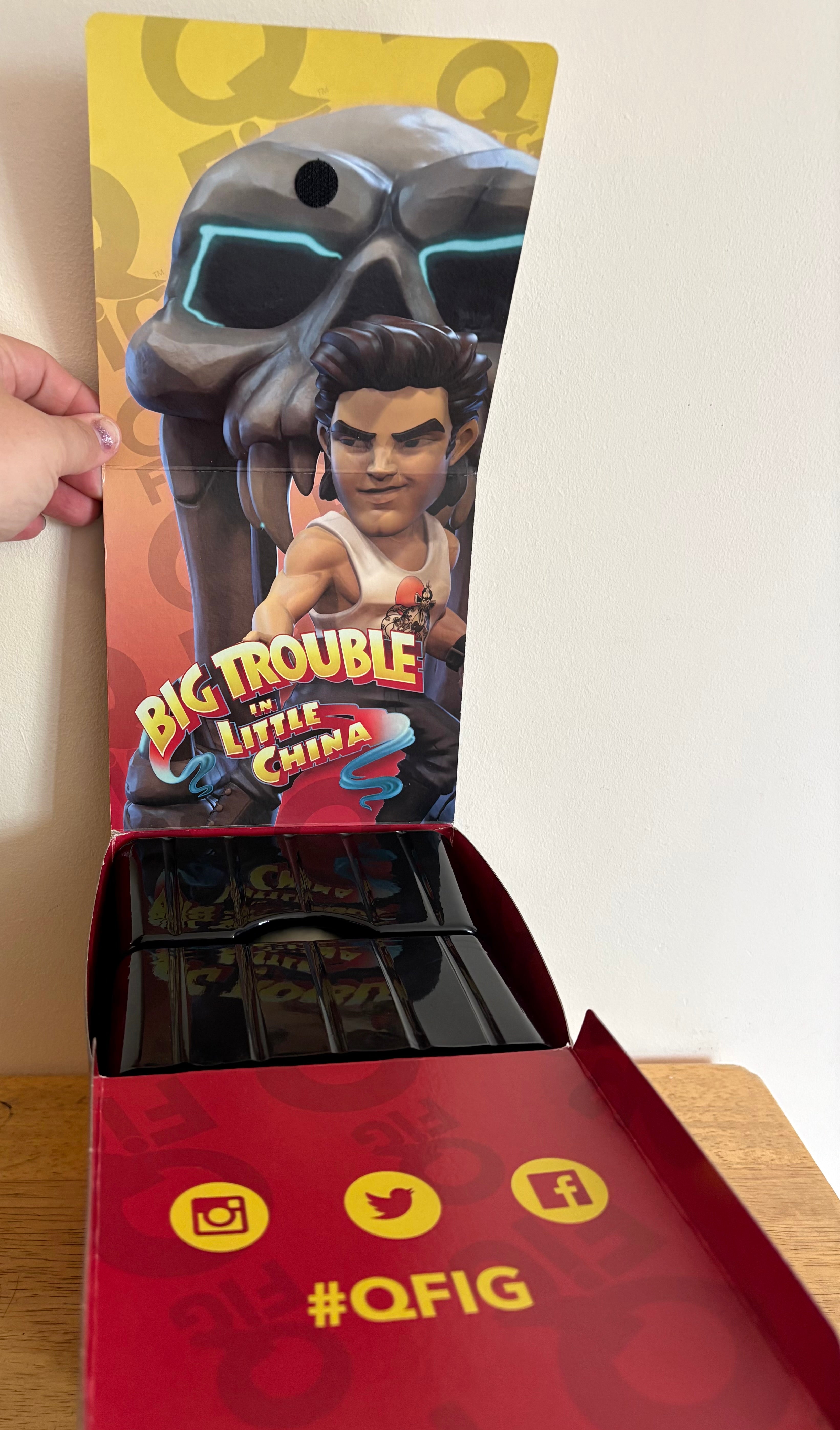Collectables - Quantum Mechanix Big Trouble in Little China Jack Burton 5-Inch Q-Fig Elite Gift