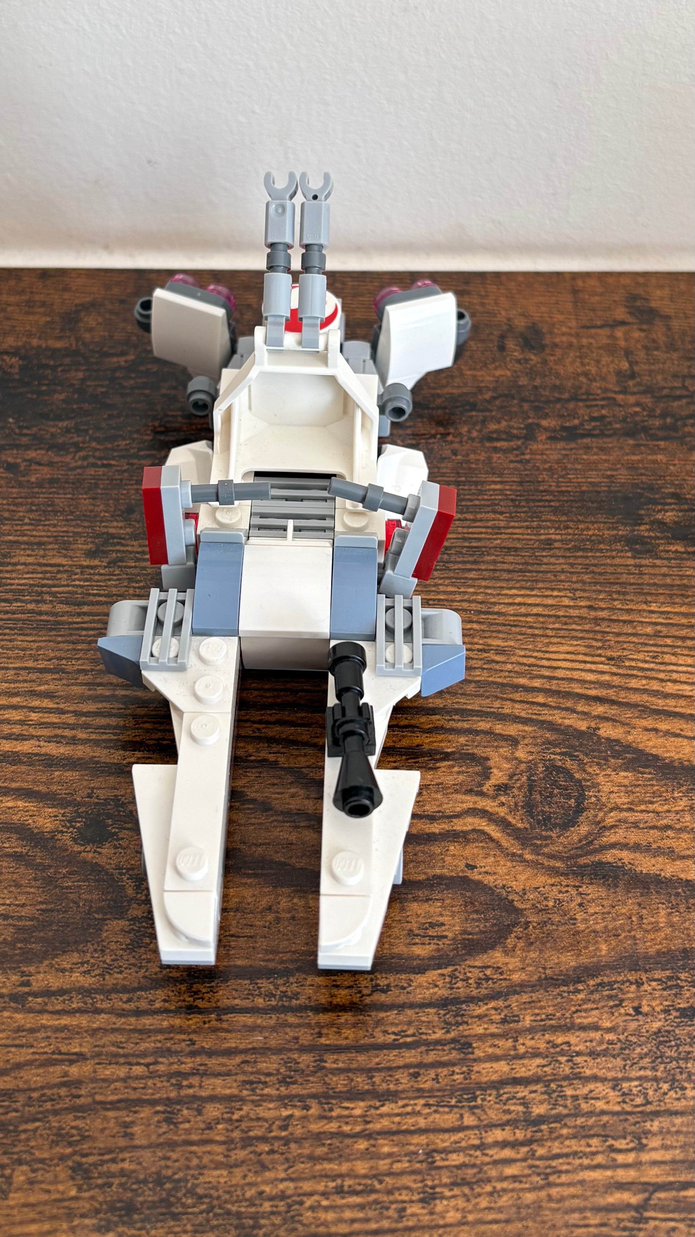 LEGO Star Wars MOC – Speeder Nebula Drifter (75366 Compatible)