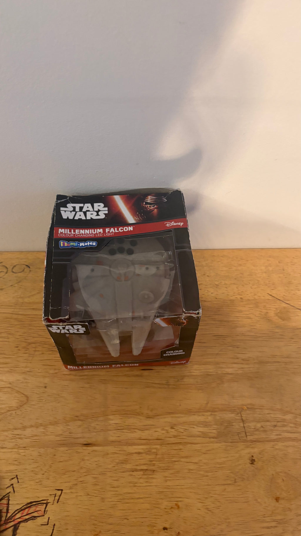 Star Wars Millennium Falcon Colour Changing LED Desktop Light