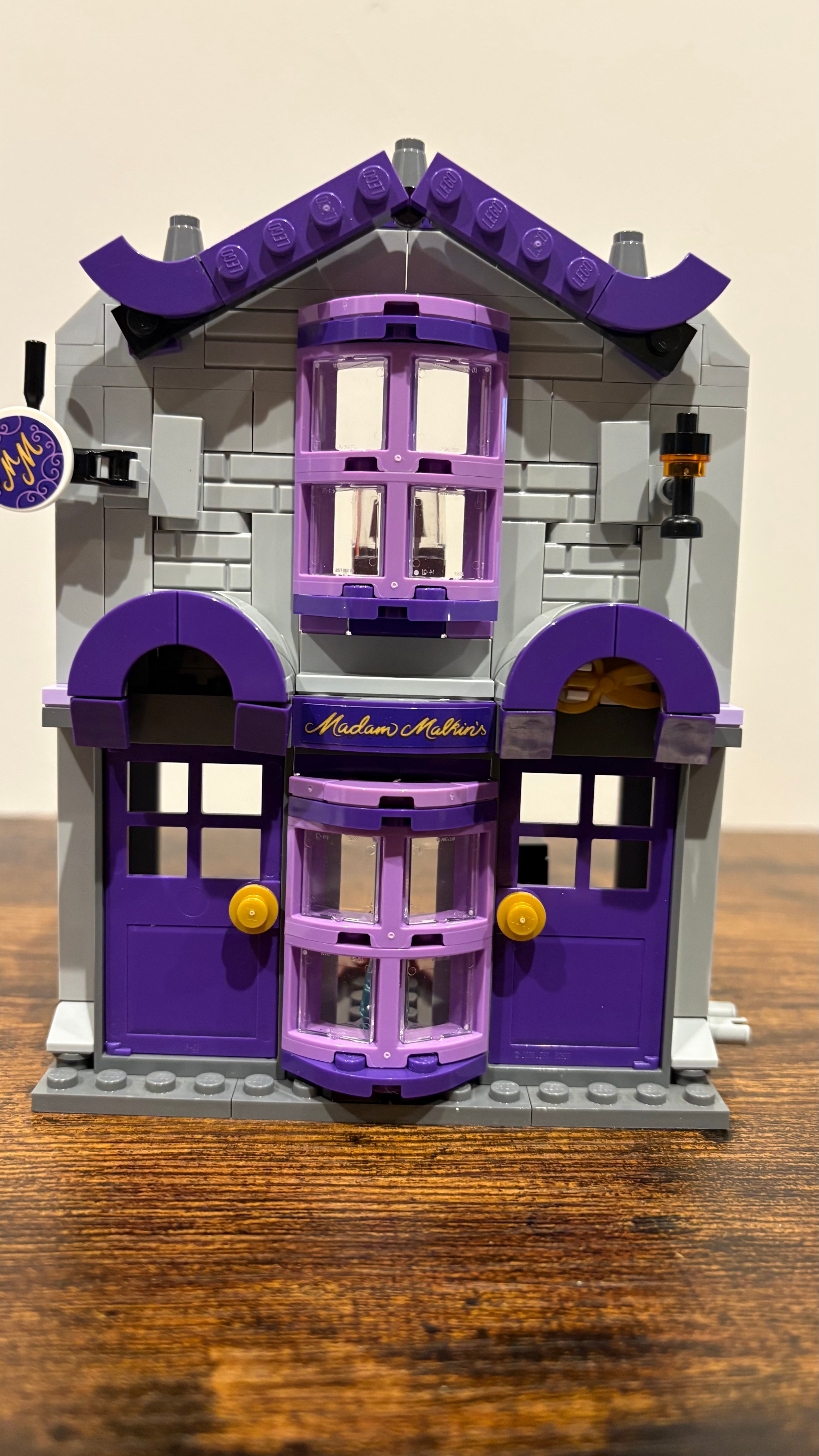 Lego - 76439 Madam Malkin's Robes Shop