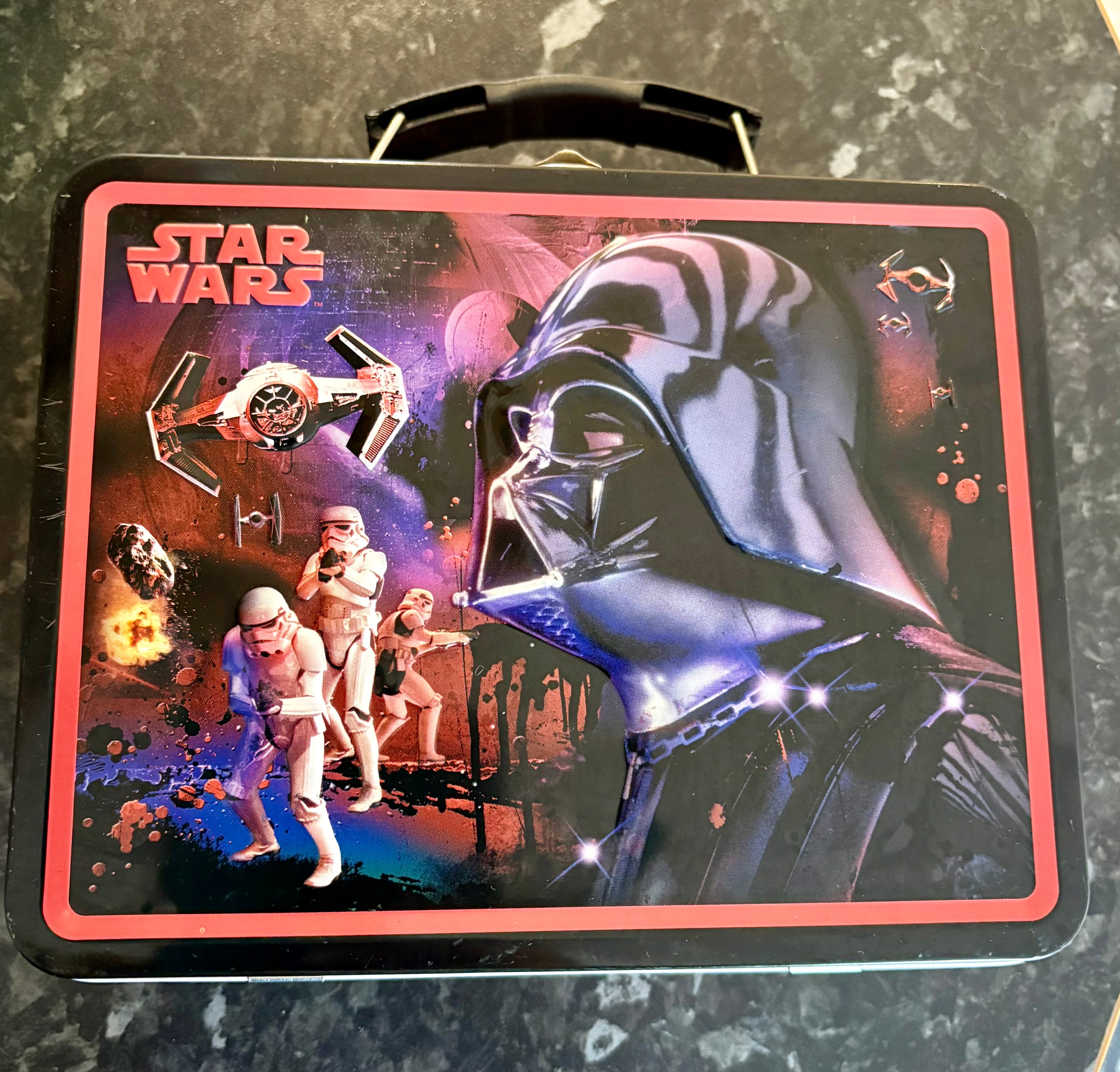 Collectables Star Wars: A New Hope - Death Vader Tin Box Company 2008 Lunchbox