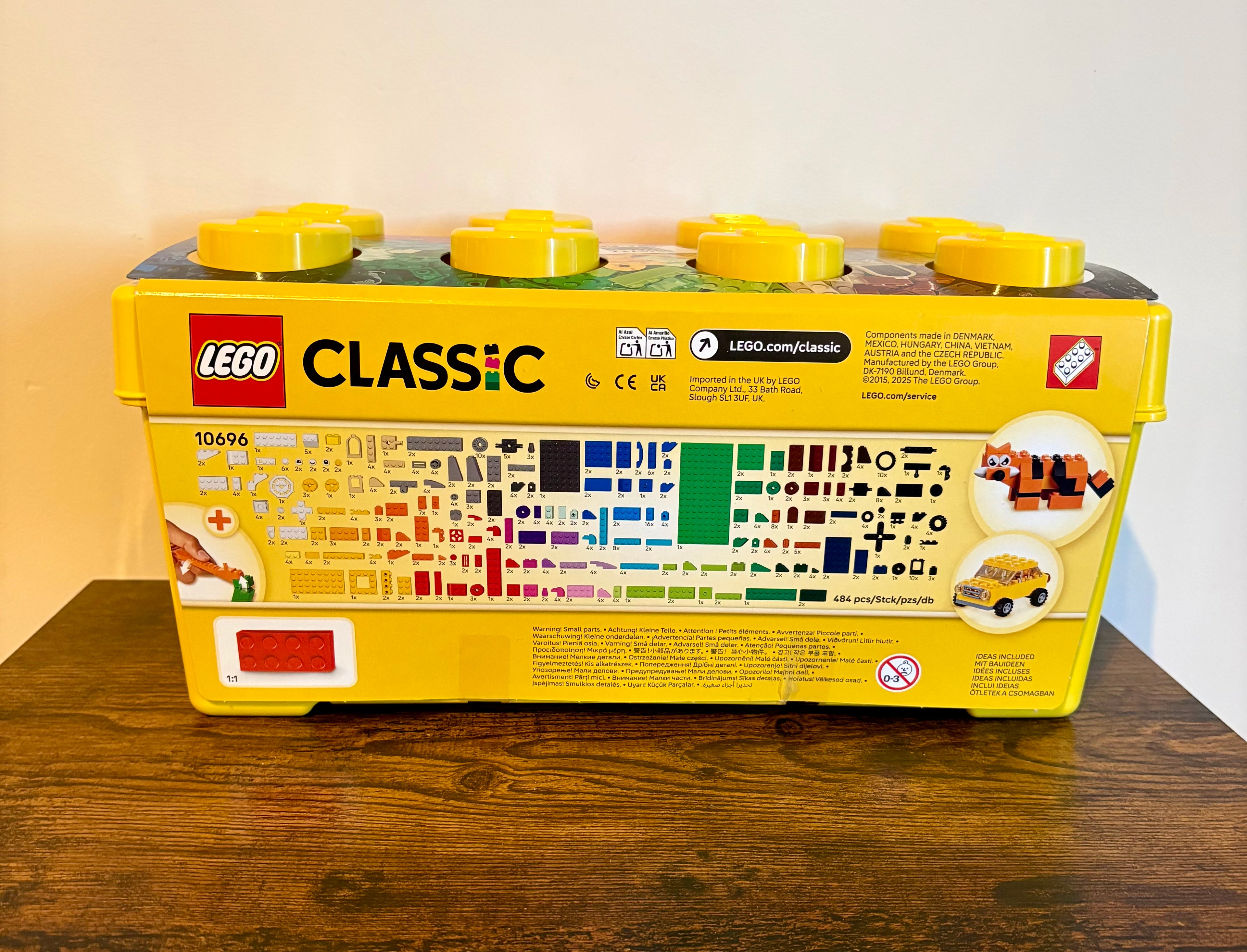 Lego 10696 Classic Creative Bricks Set with Storage Box 4+ NEW