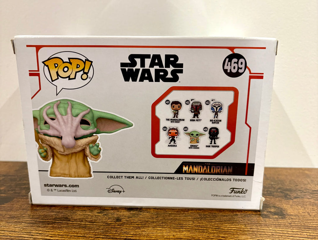 Funko Pop! Star Wars: The Mandalorian #469 Grogu With Chowder Squid Special Ed.