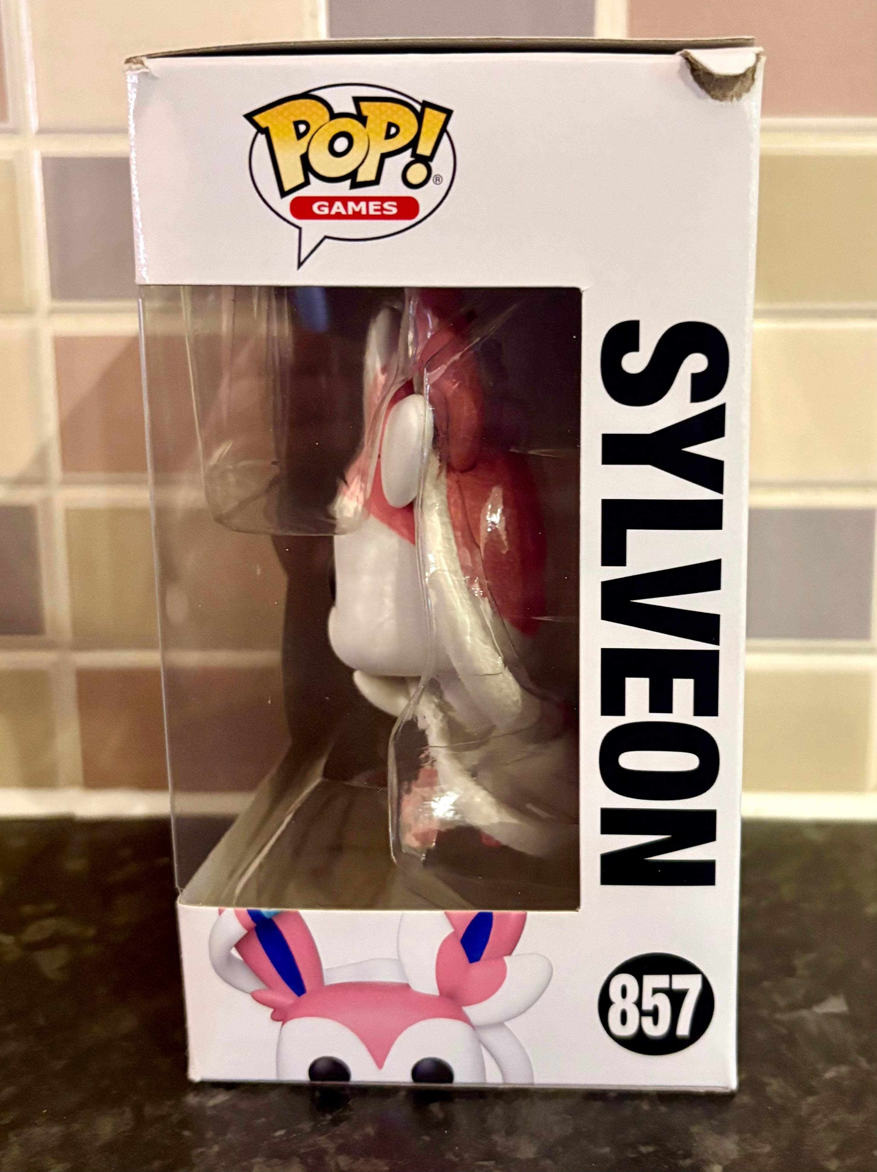 Funko Pop #857 Sylveon – Pokémon