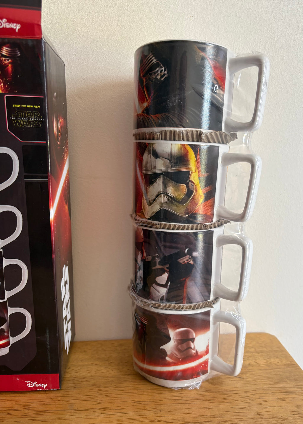 Star Wars set of 4 brand new stackable sealed mugs