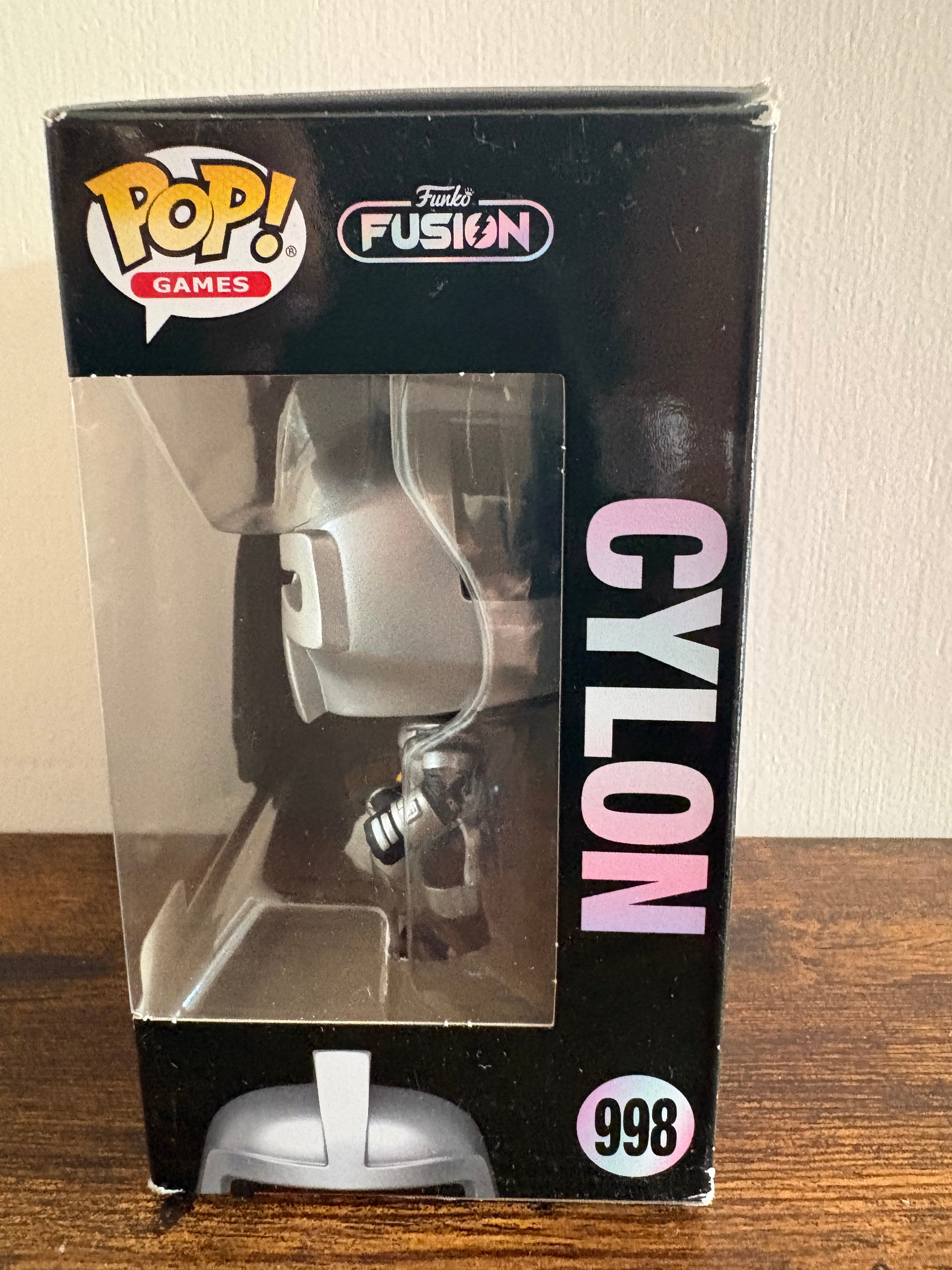 Funko pop - #998 Cylon Funko fusion