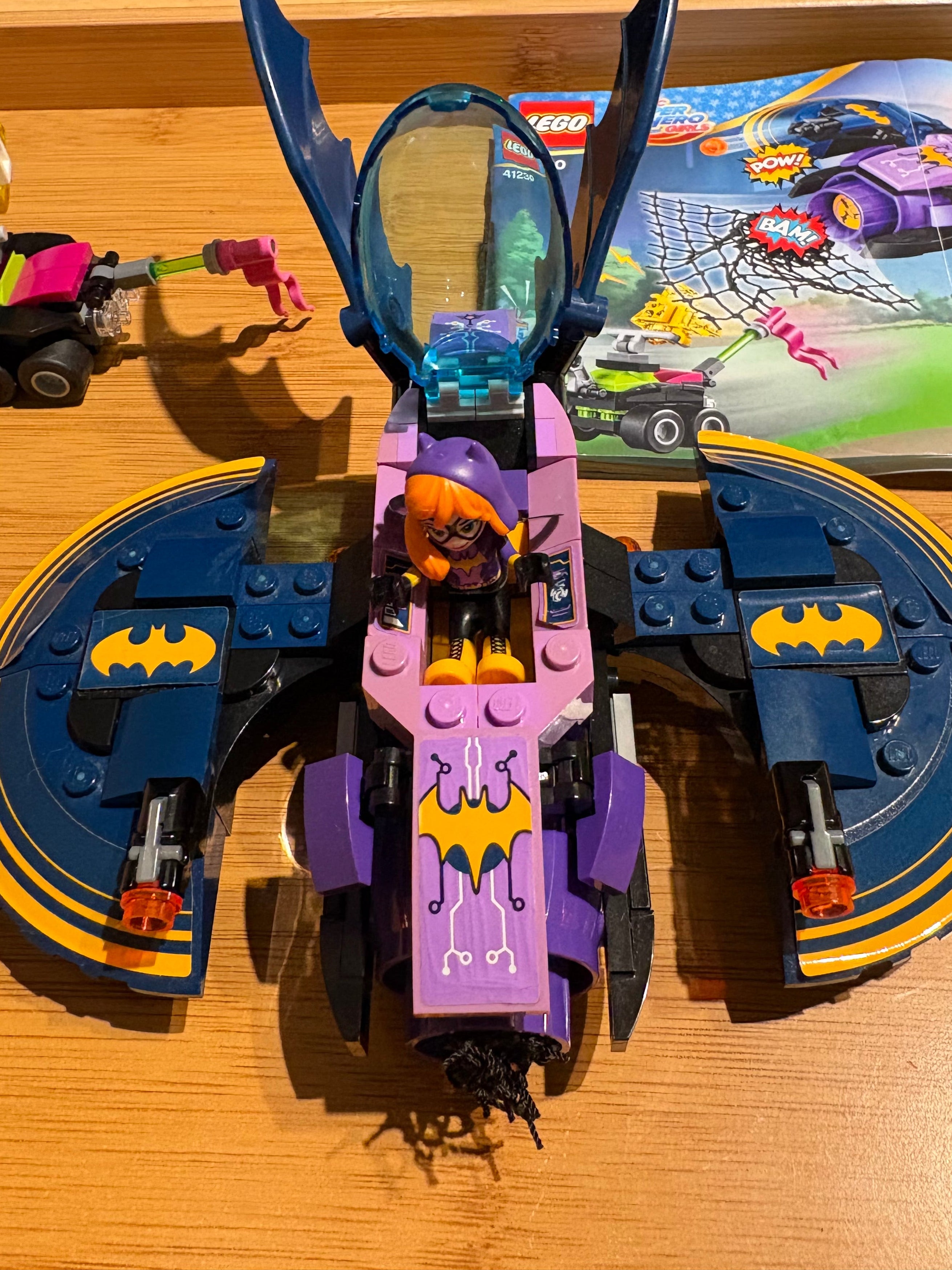Lego 41230 DC Super Hero Girls Batgirl Batjet Chase Retired Set 2017