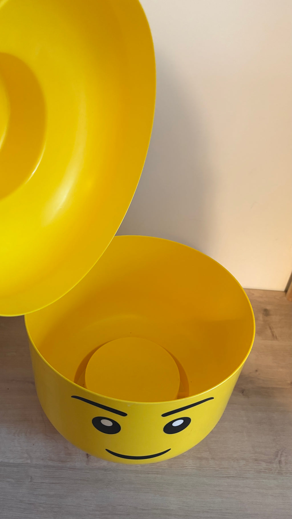 Lego storage head