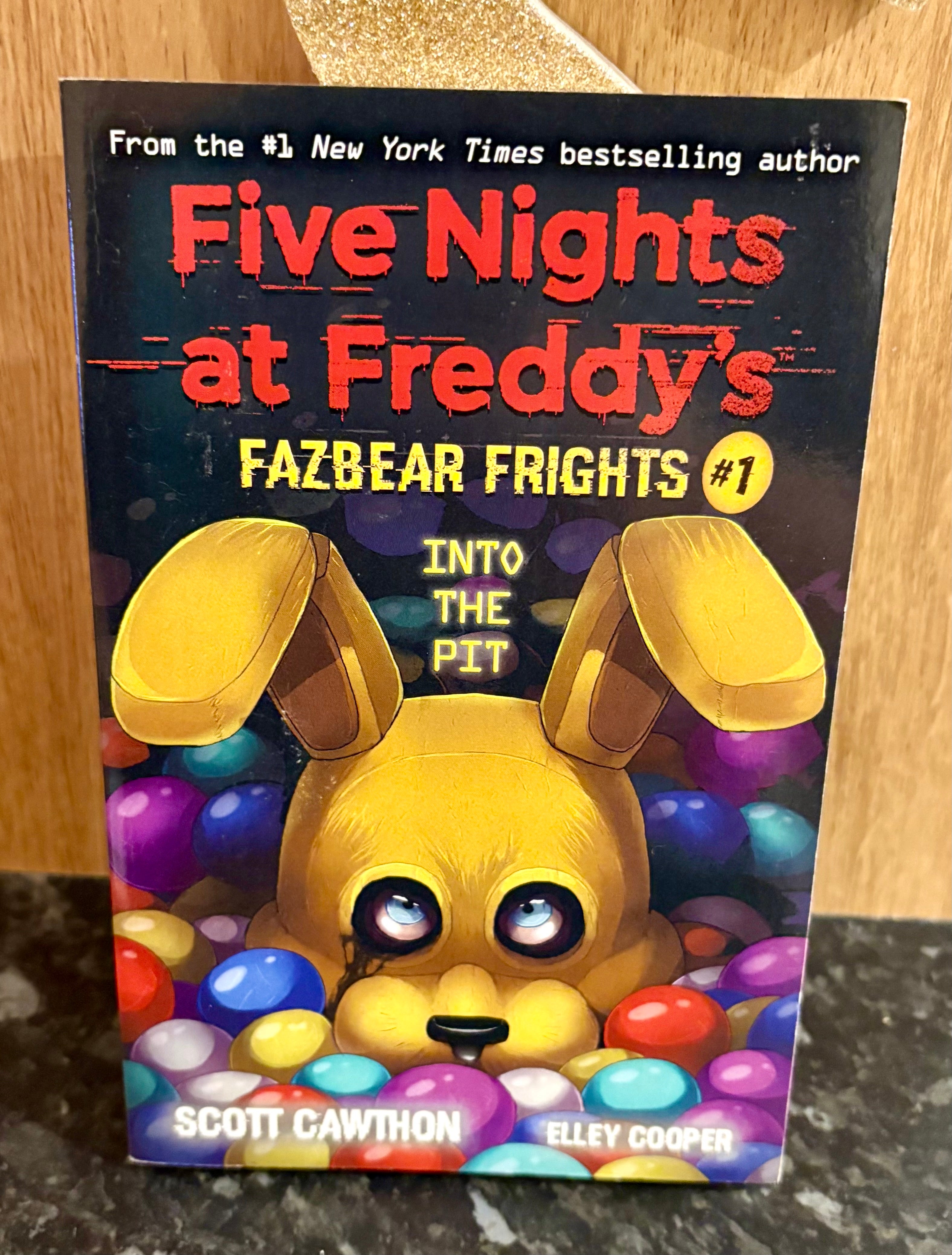 Collectables - Five Nights at Freddy's x4 Books