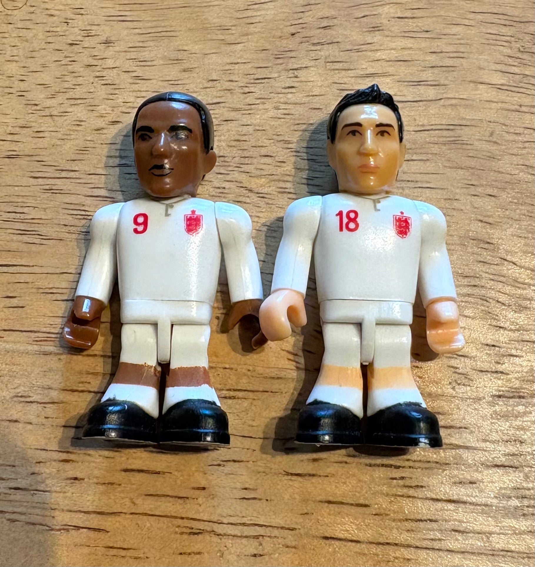 Mini Figure - Very Collectable Topps Minis England 2012 Euros Figures x 2 players