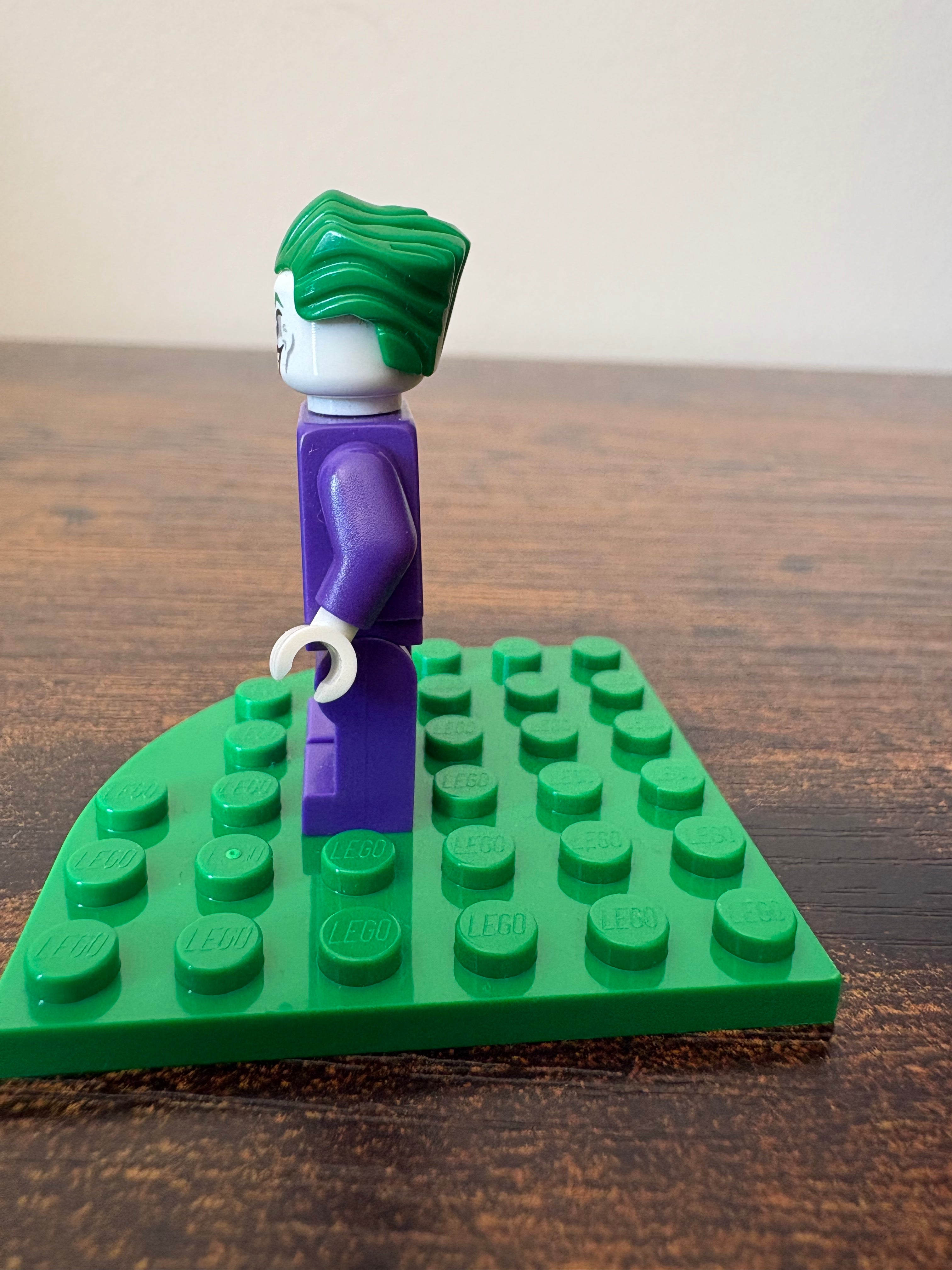 Mini Figure - Super Heroes The Joker Minifigure sh0005 from Sets 10672 6857 6863