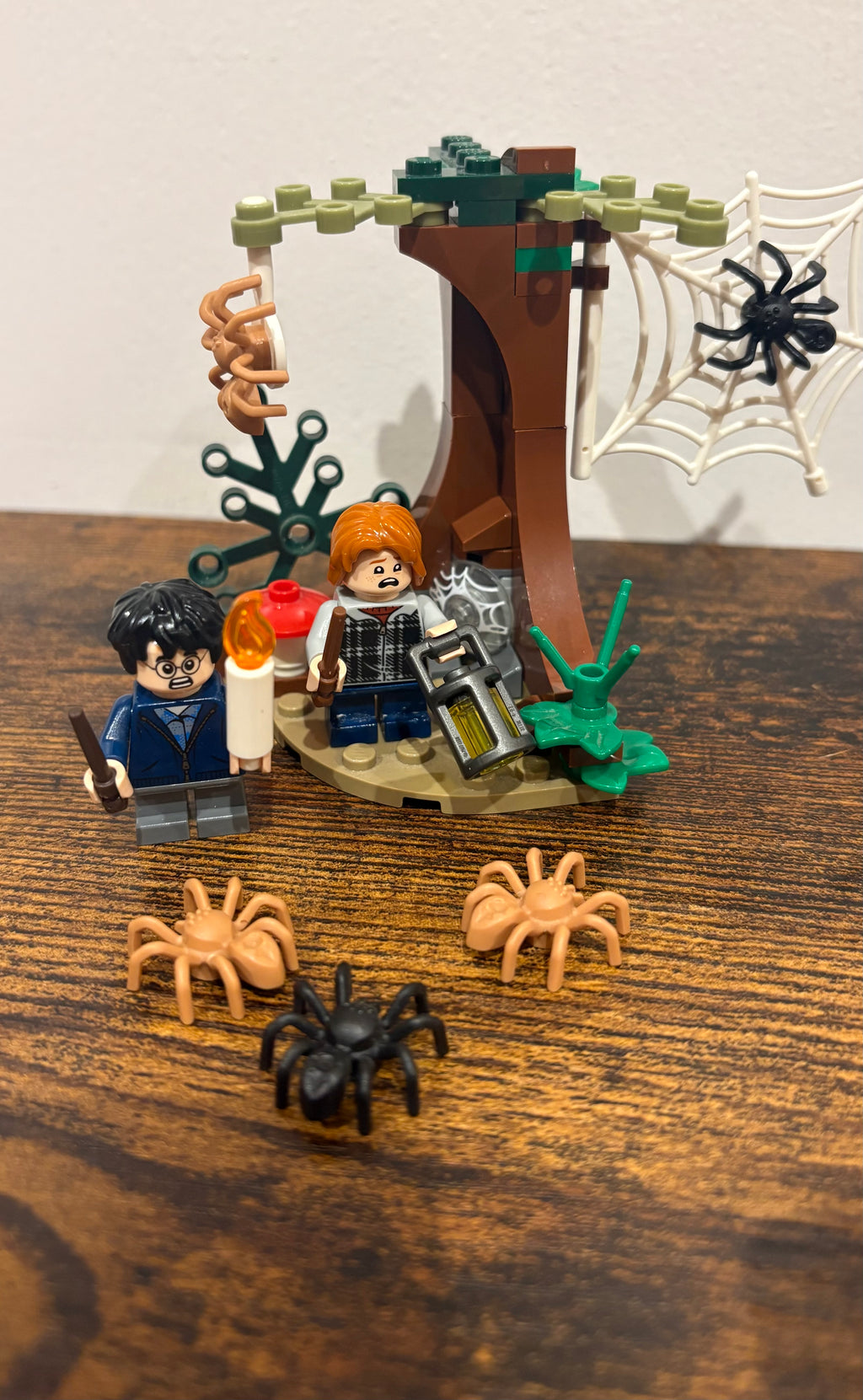 Lego - 75950 Aragogs Lair.