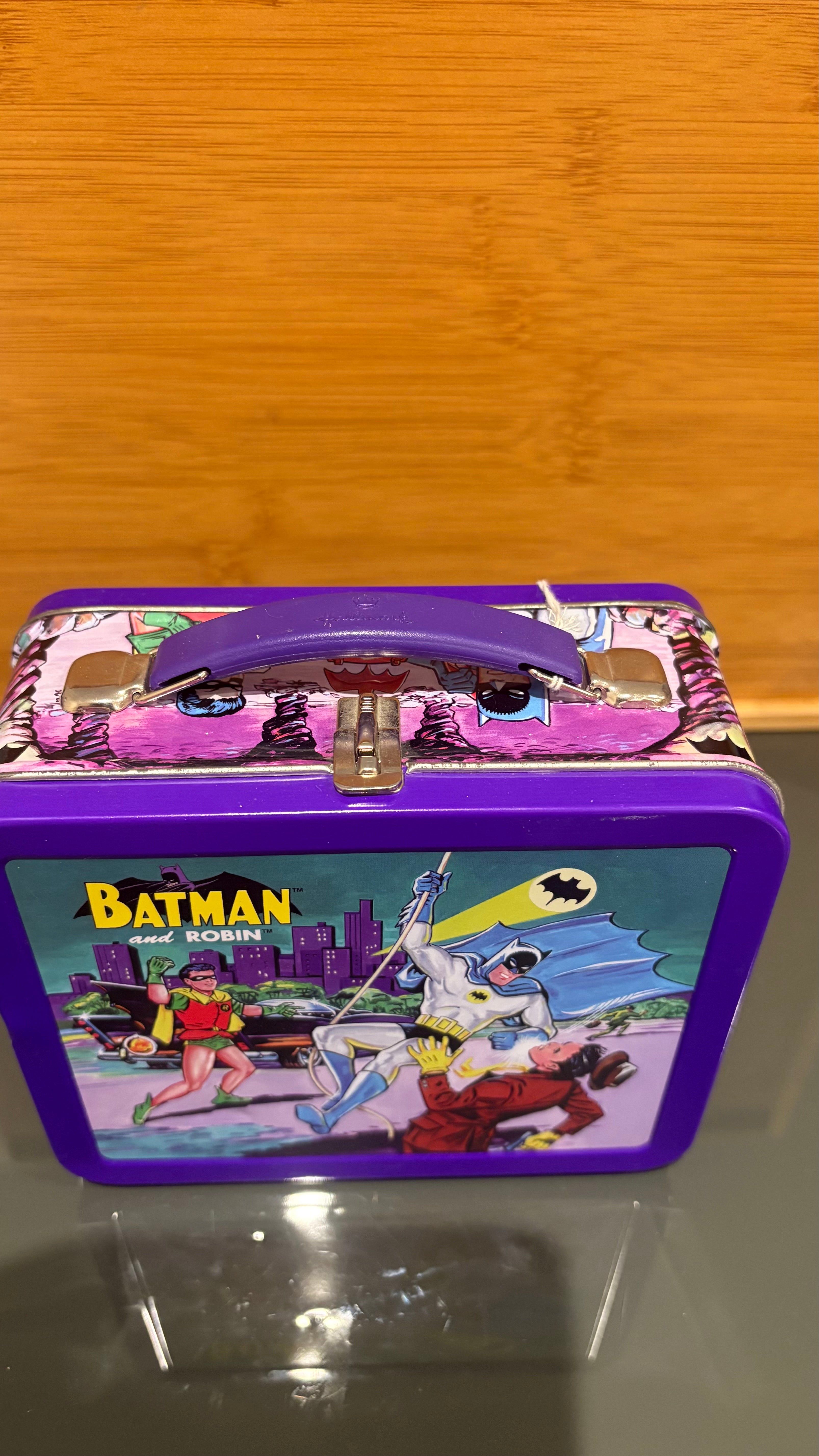 Batman & Robin DC Comics Metal Lunch Tin – Hasbro Hallmark Vintage Collectible..
