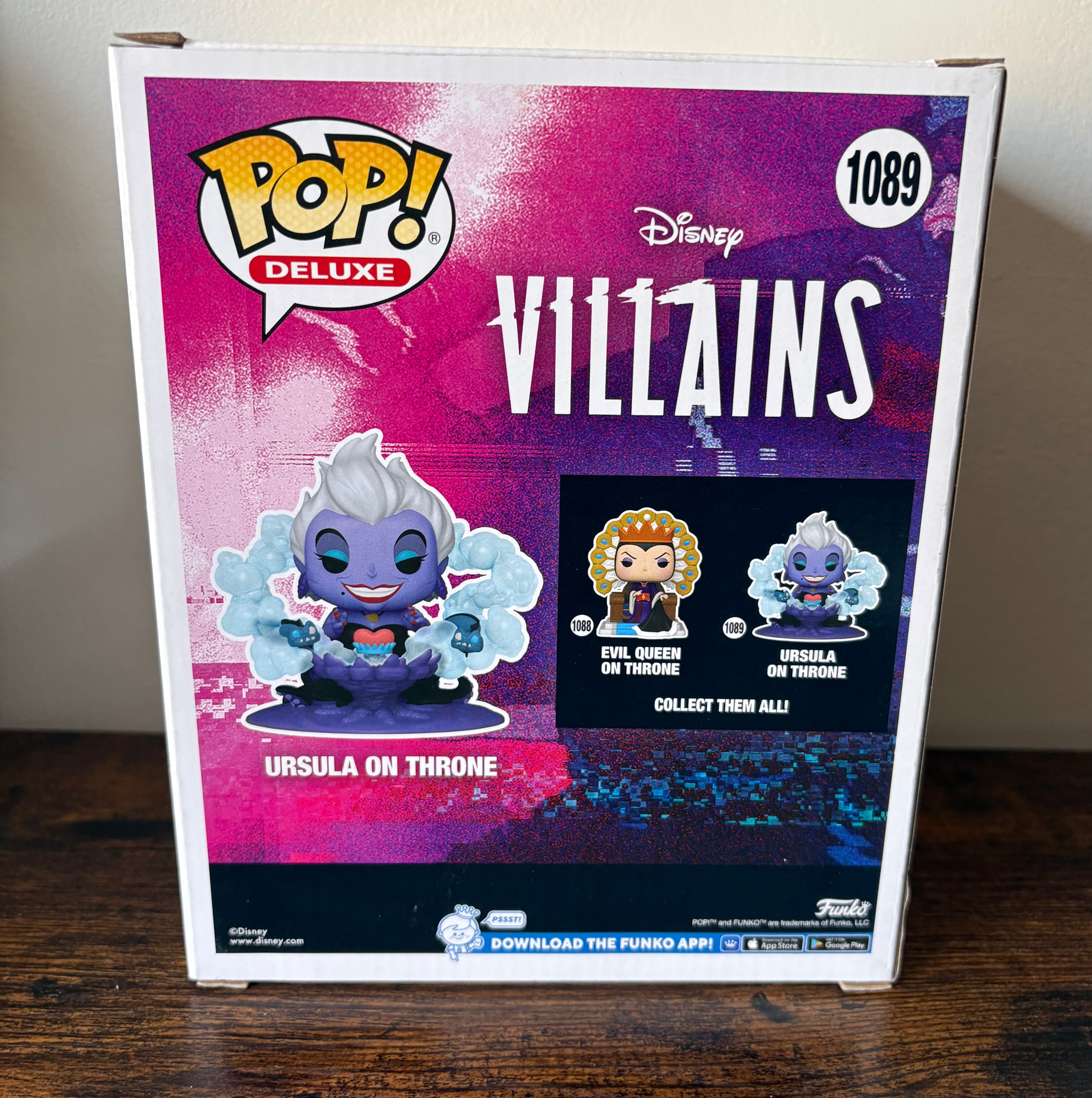 Funko Pop Disney - Disney Villains - Ursula on Throne #1089 Deluxe Edition