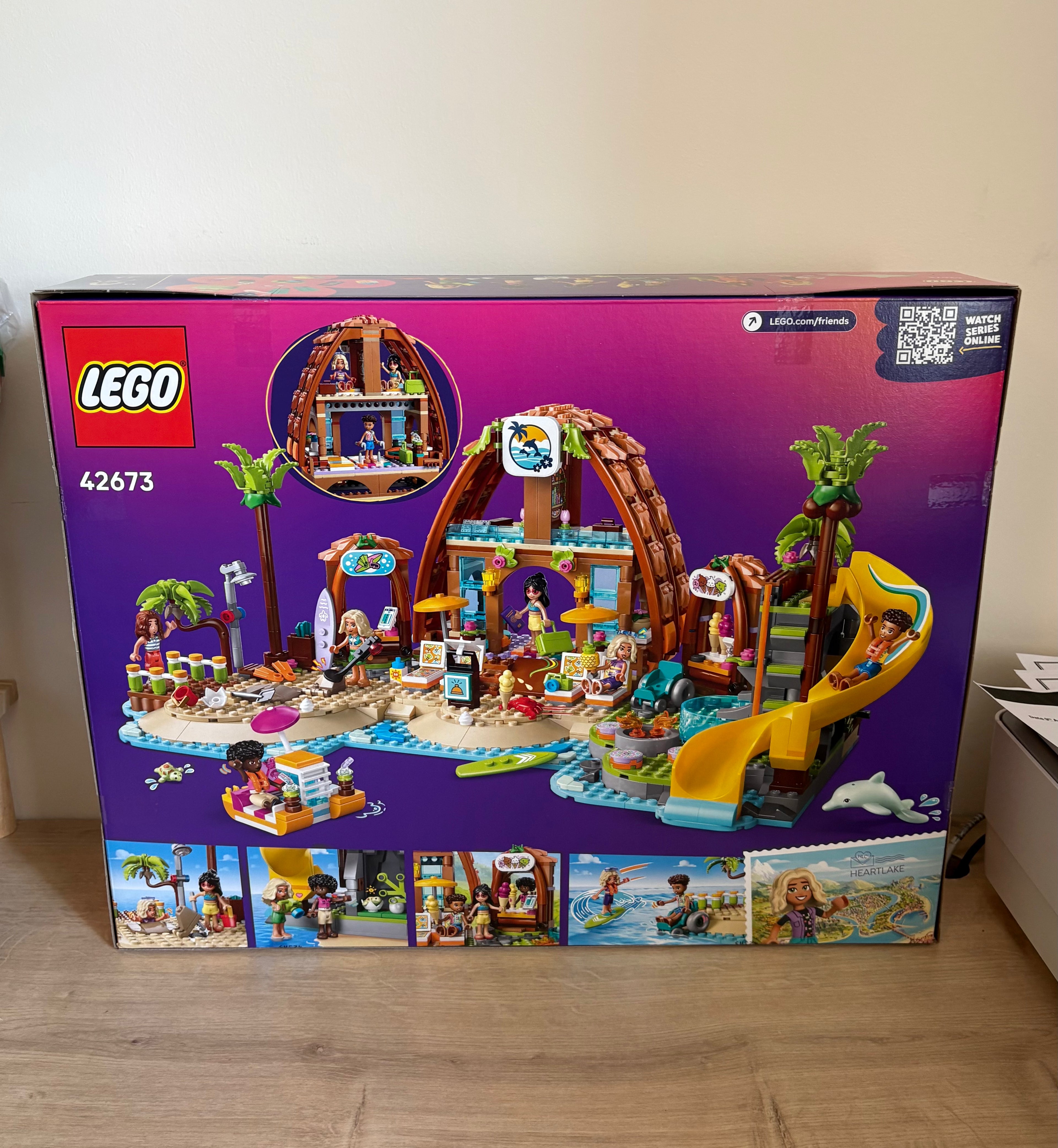 Lego Friends 42673 Family Vacation Beach Resort - Brand New & Sealed
