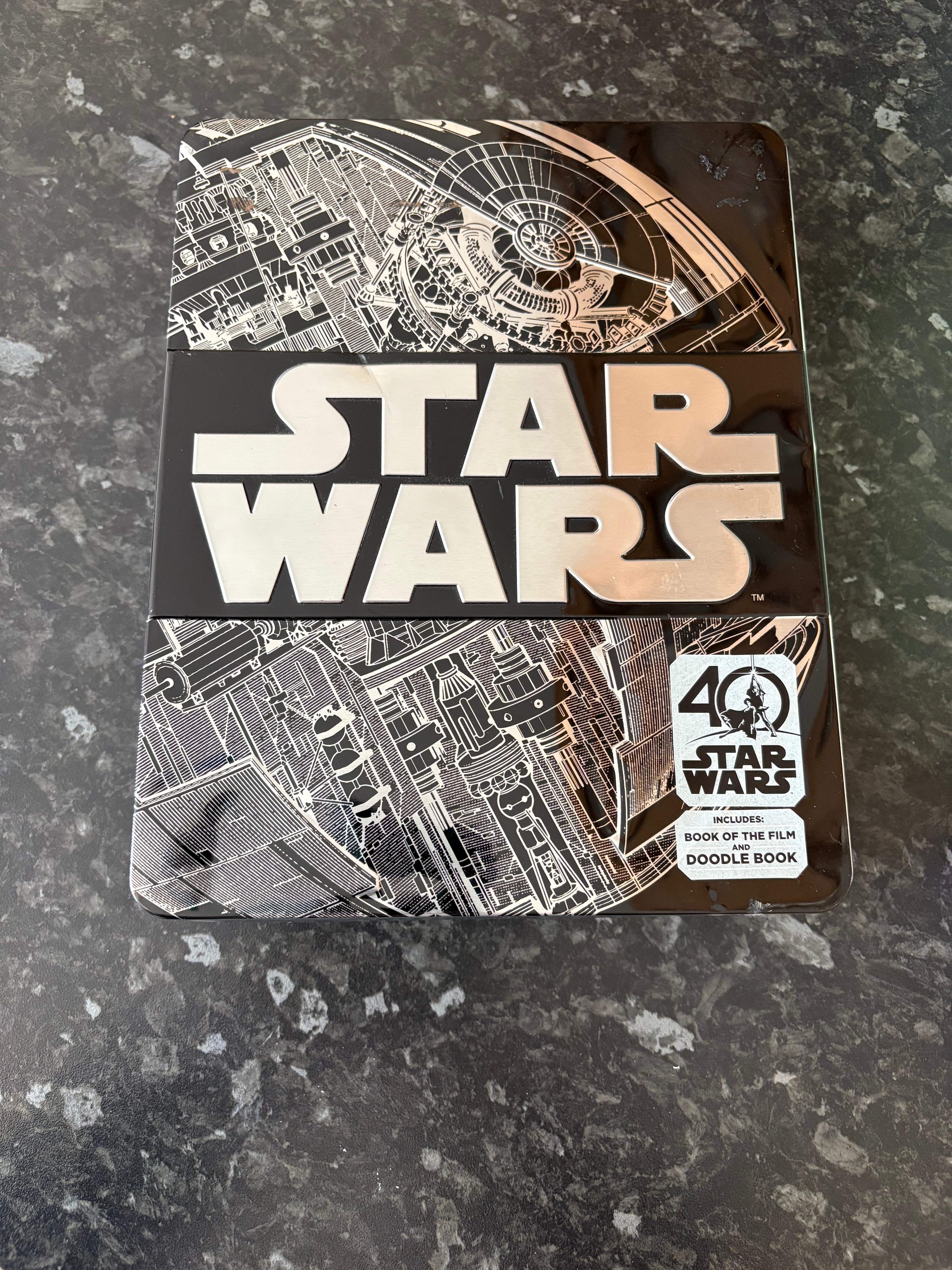 Collectables Pre-loved Star Wars Tin celebrating 40 Years includes the Novel and Doodle book NEW,sealed