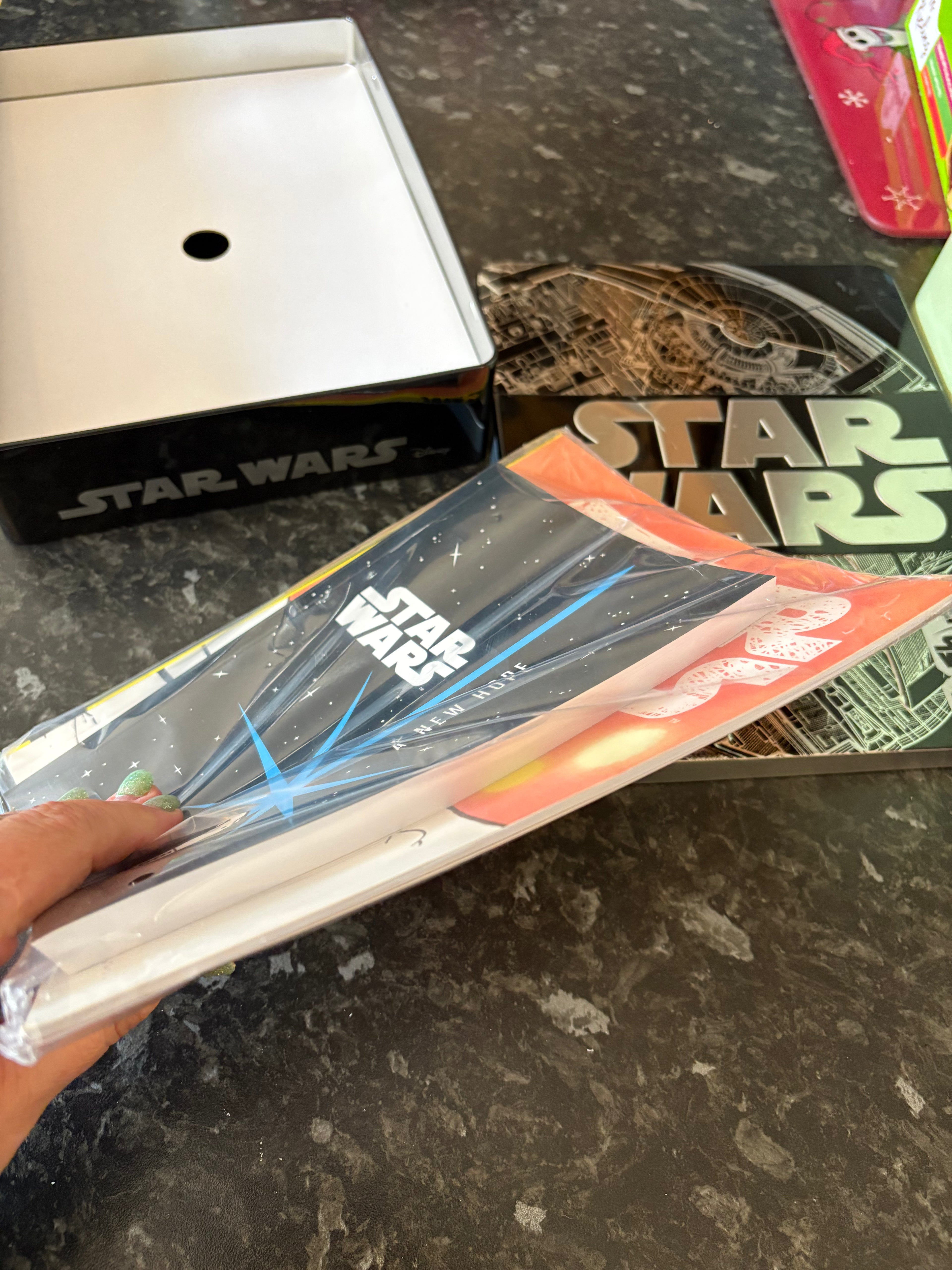 Collectables Pre-loved Star Wars Tin celebrating 40 Years includes the Novel and Doodle book NEW,sealed